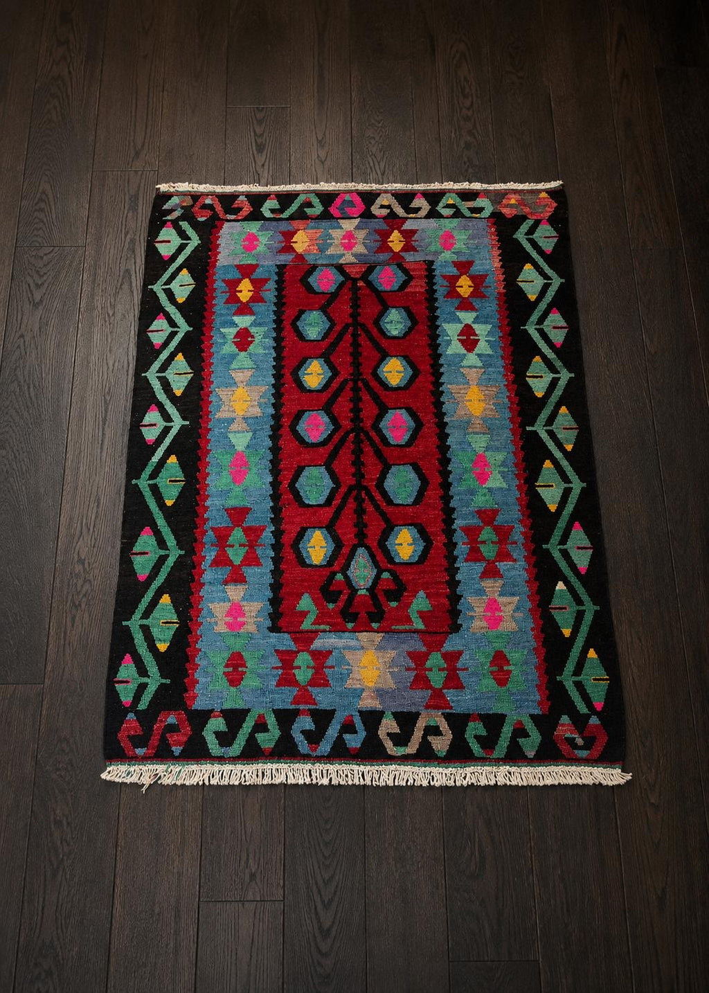 Handwoven Turkish Uşak Kilim – 100 × 140 cm – Colourful Tribal Wool Rug