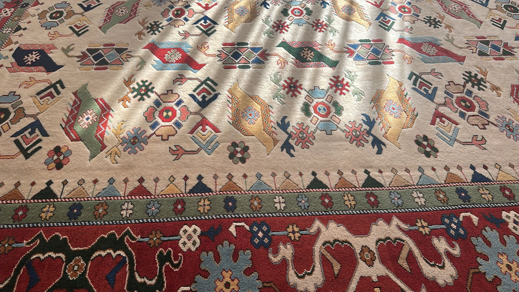 Antique Anatolian Yörük Rug – 206 × 274 cm – Handwoven Wool – Natural Vegetable Dyes – Tribal Geometric