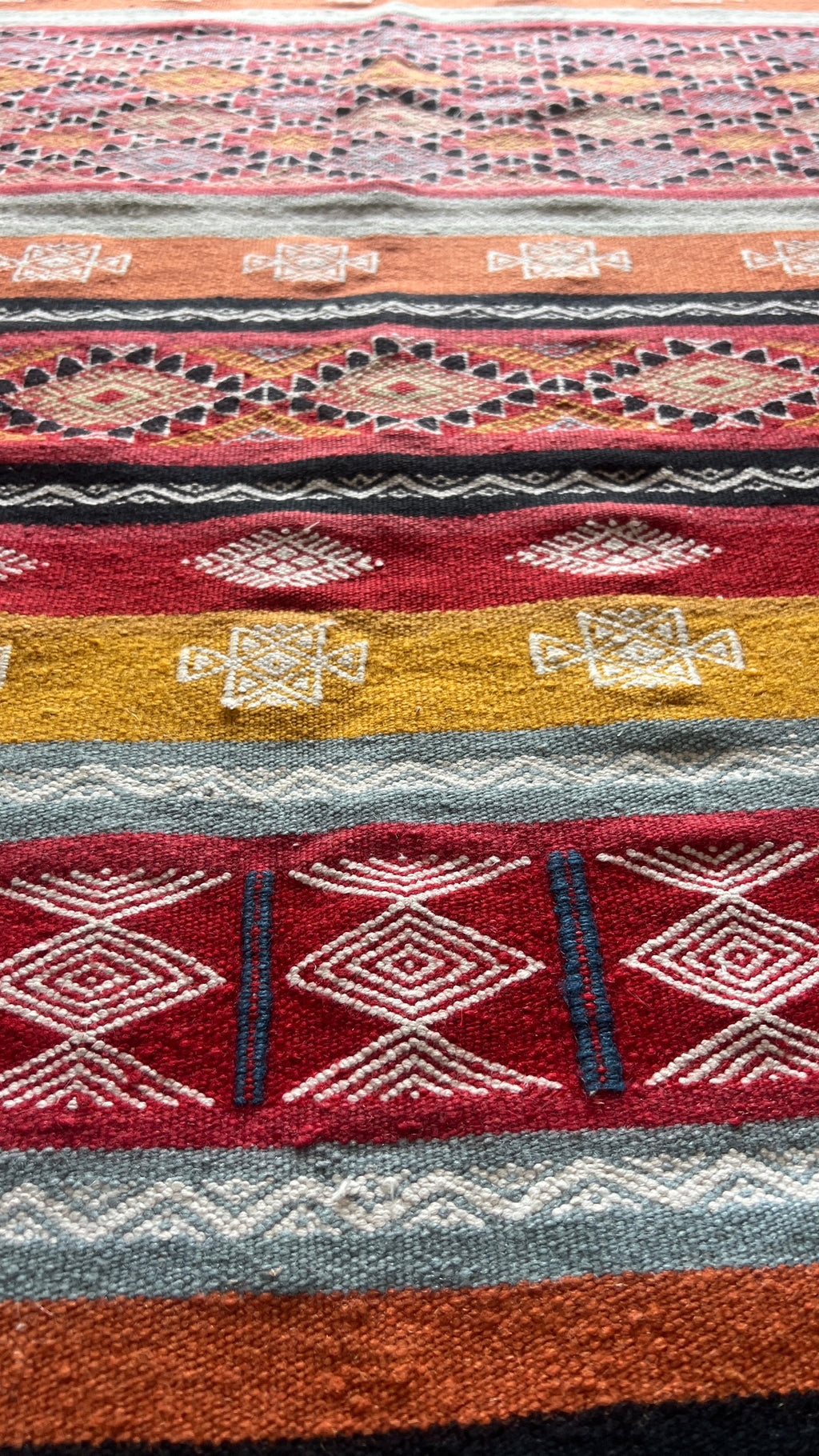 Moroccan Kilim Rug – 91x151 cm – Handmade Wool – Berber Tribal Style
