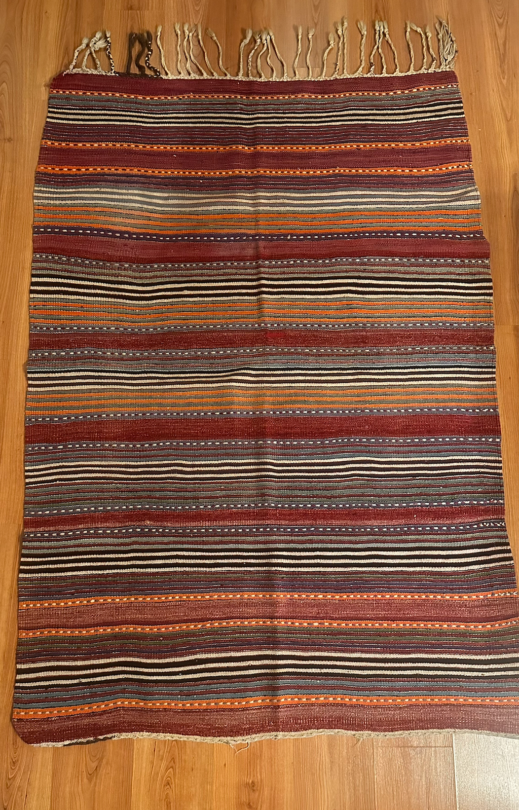 Turkish Vintage Kilim Rug – 127 × 180 cm | Handmade Wool Flatweave