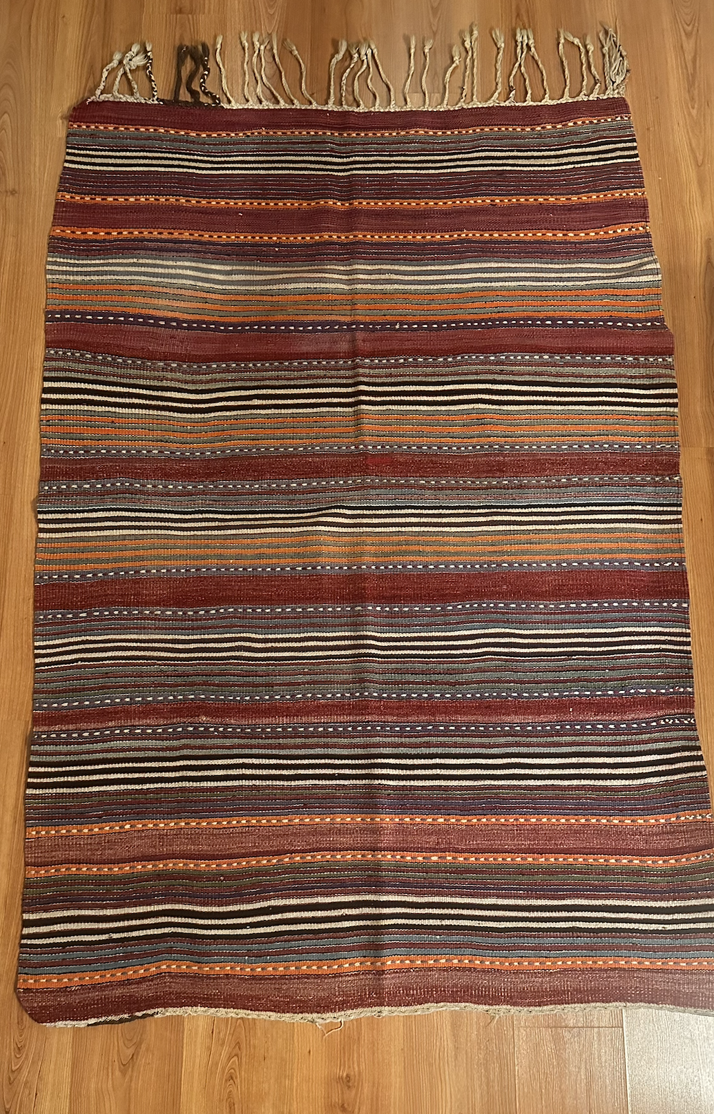 Turkish Vintage Kilim Rug – 127 × 180 cm | Handmade Wool Flatweave