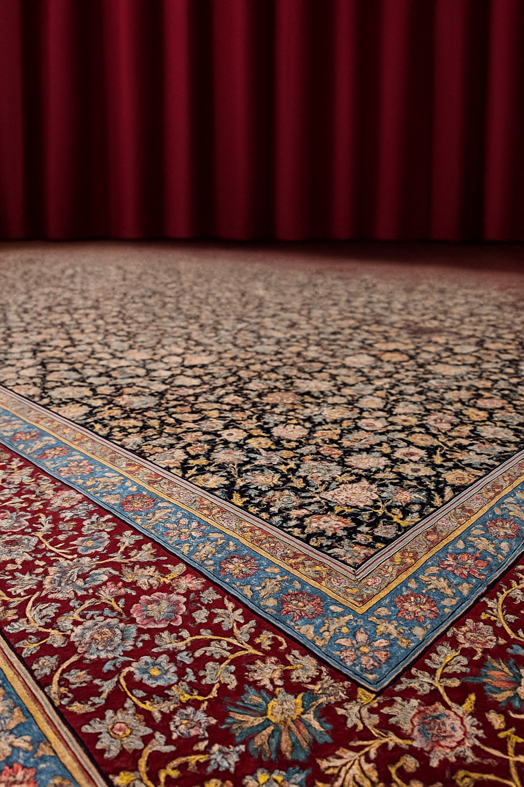 Luxury Modal Silk Rug – 200×300 cm | Persian Style Floral Carpet