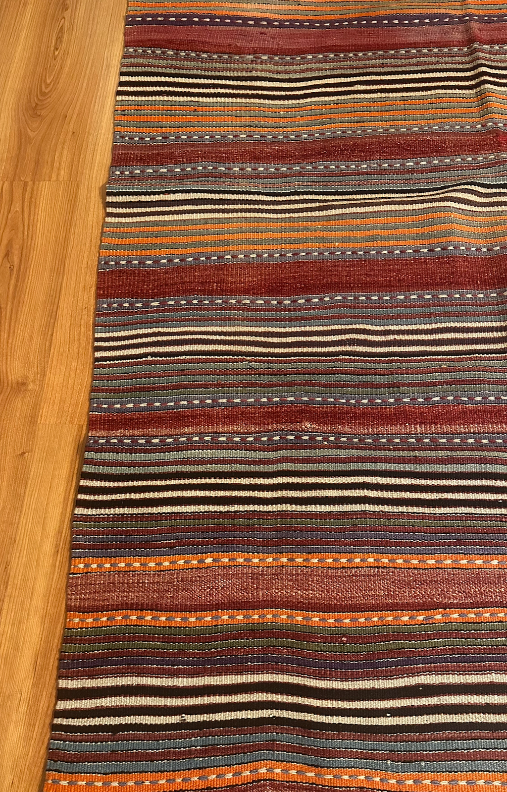 Turkish Vintage Kilim Rug – 127 × 180 cm | Handmade Wool Flatweave