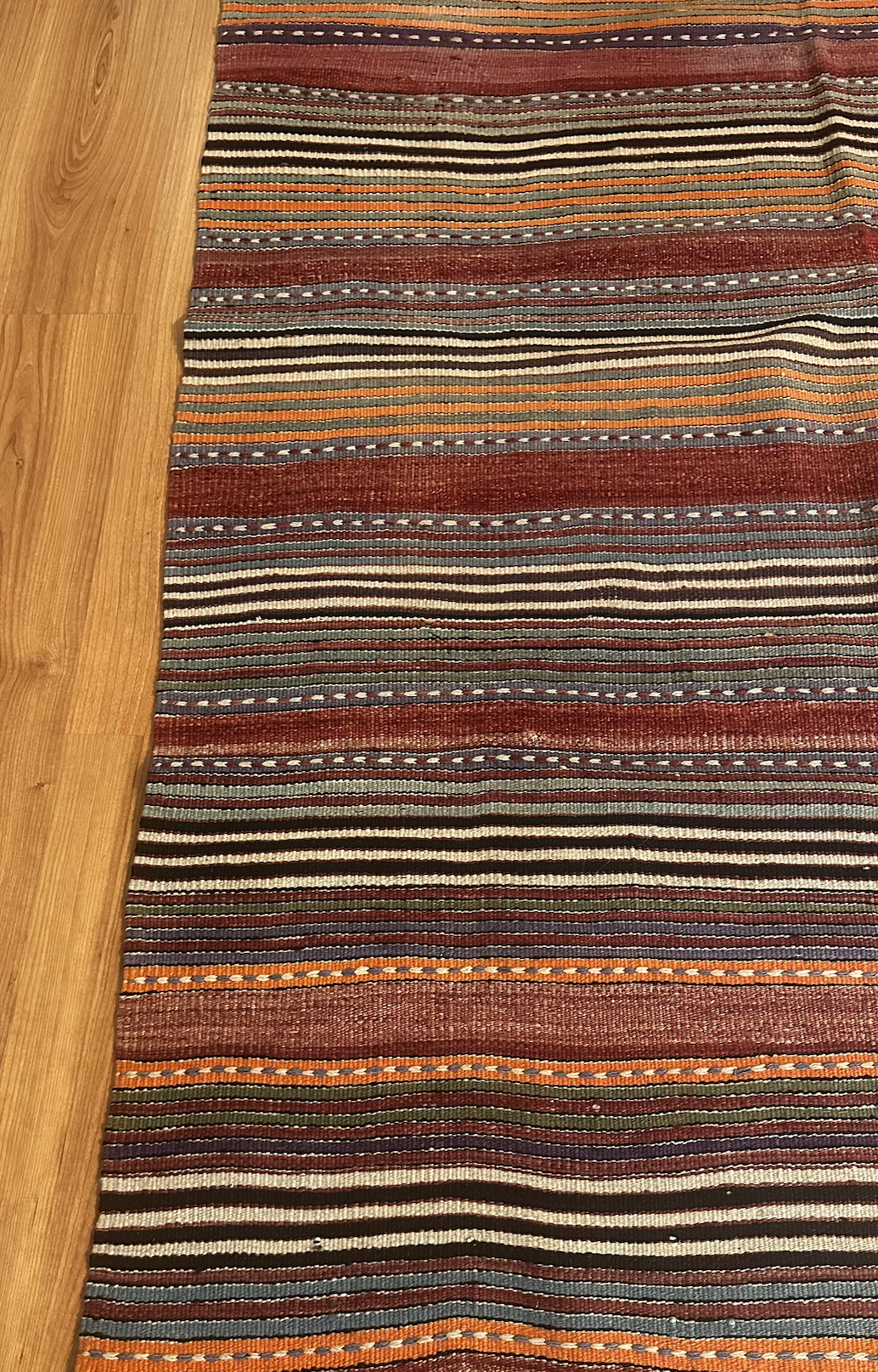 Turkish Vintage Kilim Rug – 127 × 180 cm | Handmade Wool Flatweave