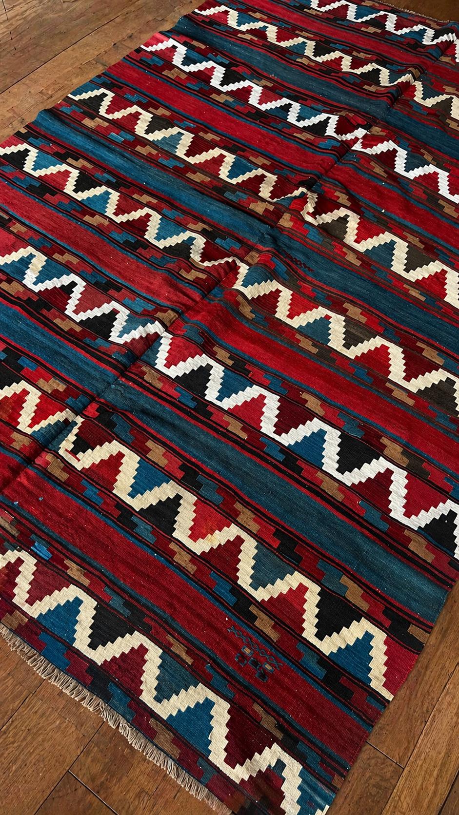 Vintage Kazak Kilim Rug – 167x240 cm – Handwoven Wool – Semi Antique Tribal Carpet