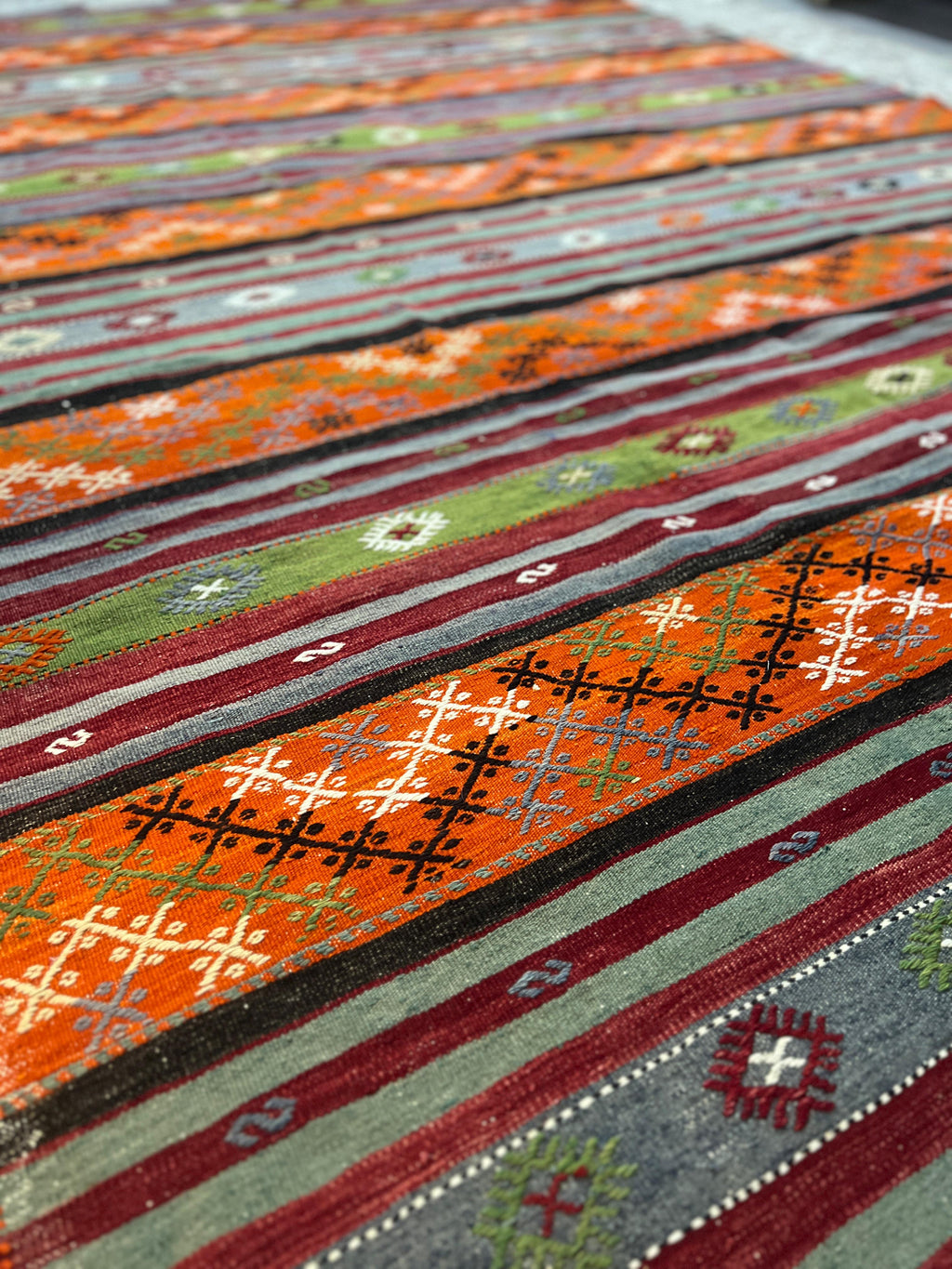 Handwoven Anatolian Kilim Rug – 200x300 cm – Wool Bohemian Tribal Carpet