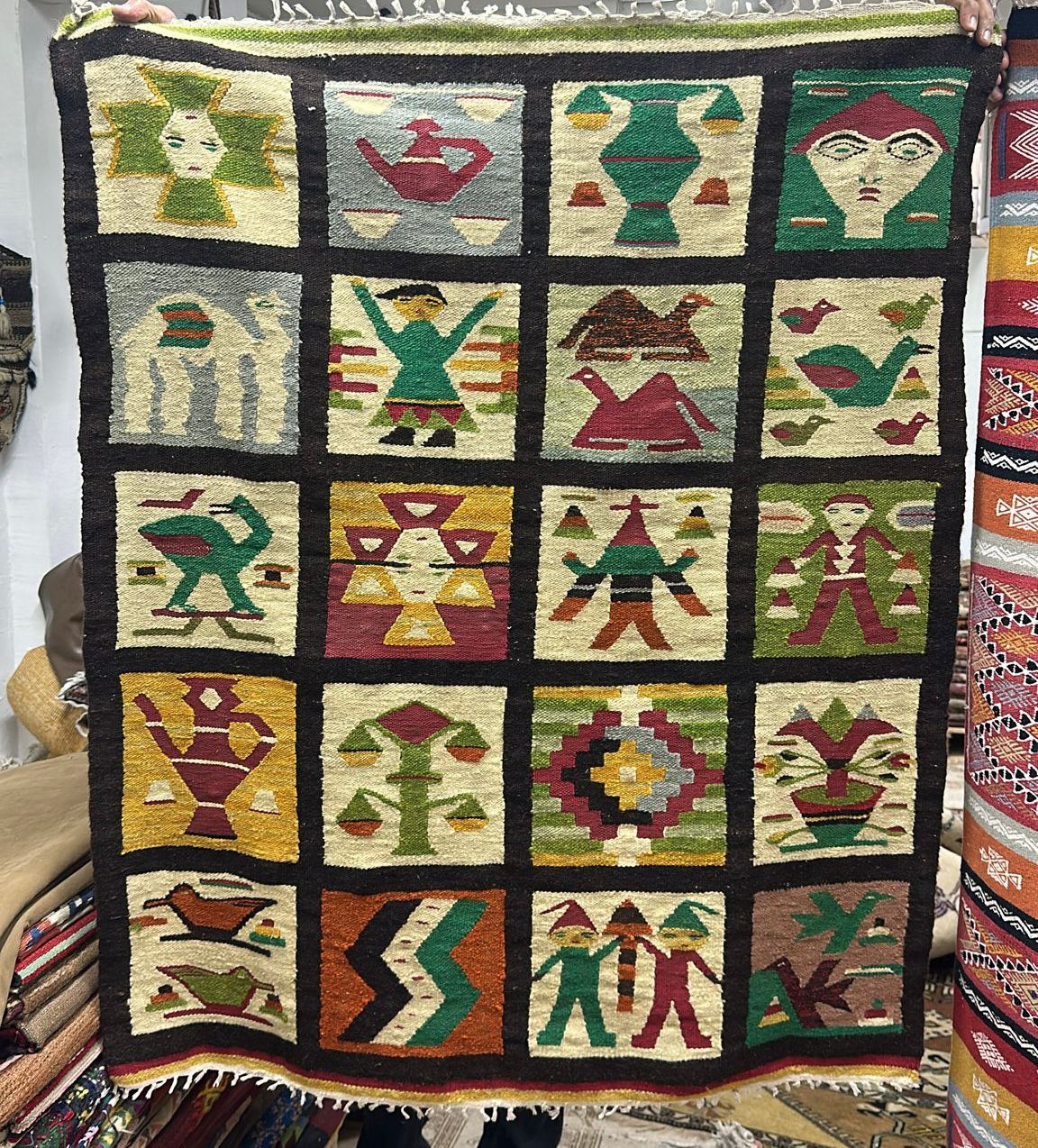 Unique Moroccan Style Kilim Rug – 100x104 cm – Handmade Wool Tribal Piece