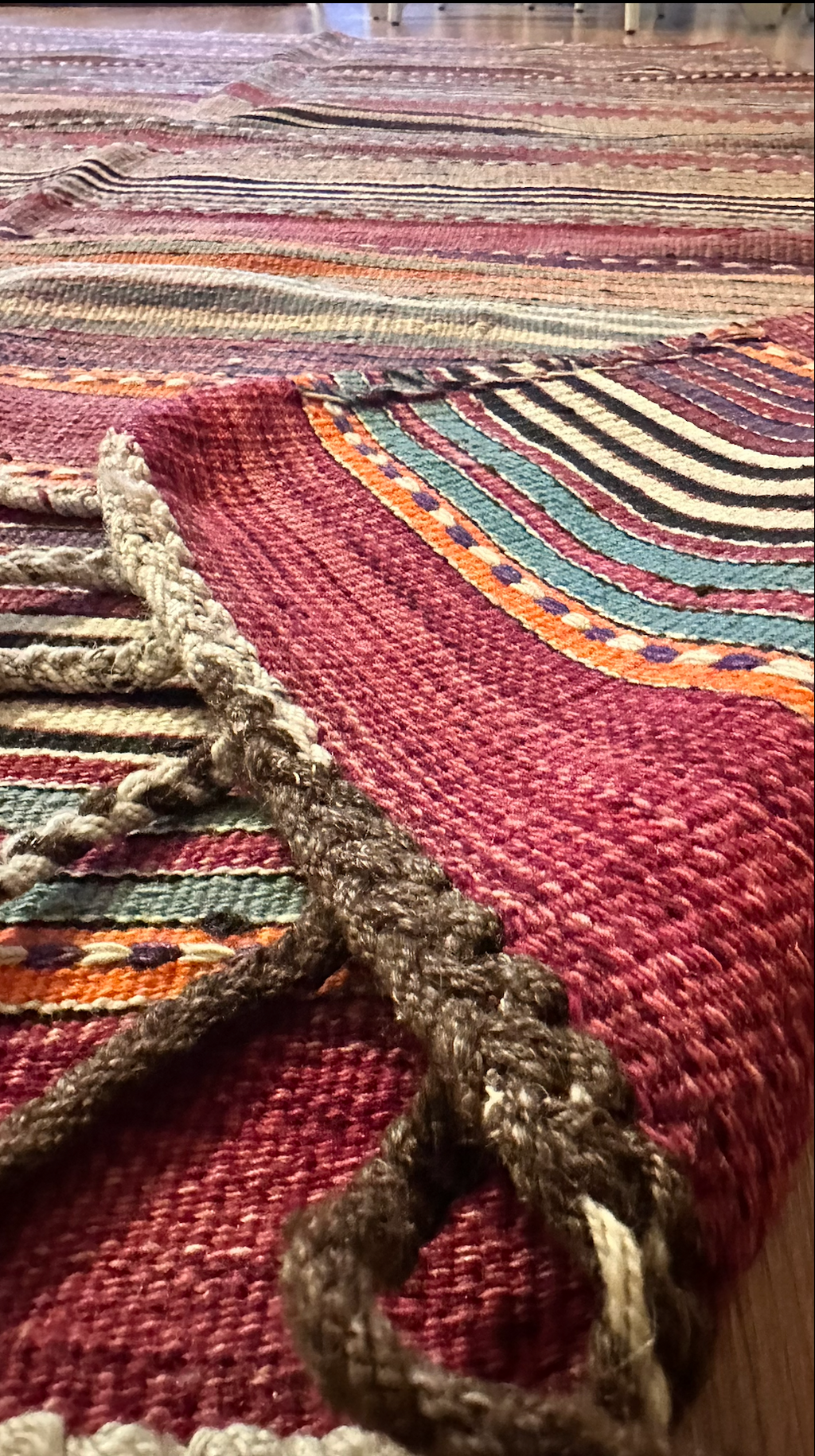 Turkish Vintage Kilim Rug – 127 × 180 cm | Handmade Wool Flatweave