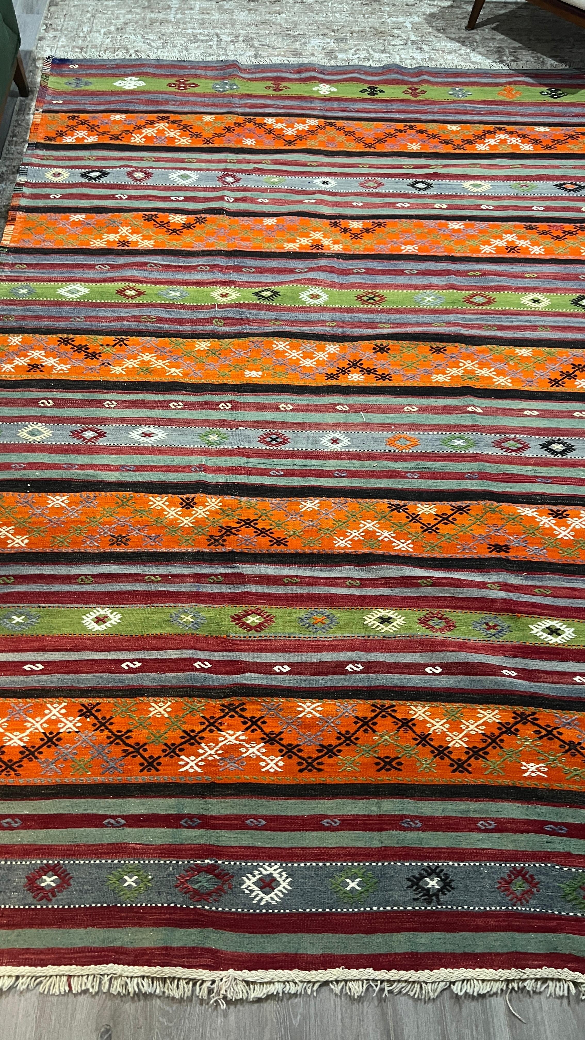 Handwoven Anatolian Kilim Rug – 200x300 cm – Wool Bohemian Tribal Carpet