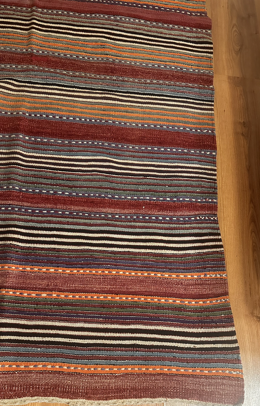 Turkish Vintage Kilim Rug – 127 × 180 cm | Handmade Wool Flatweave