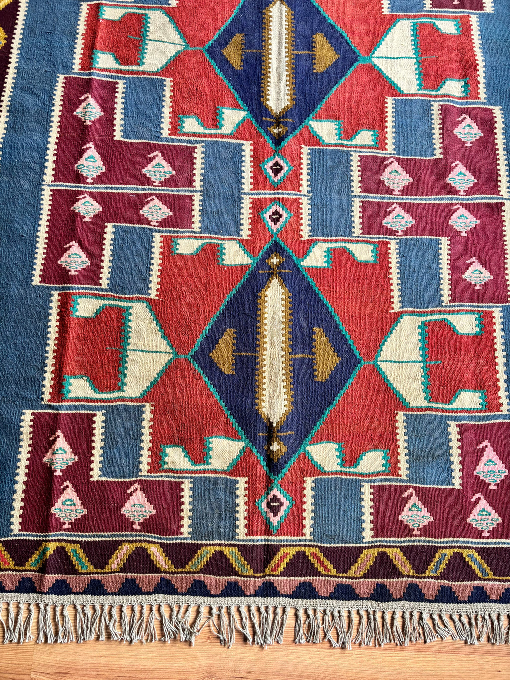 Vintage Persian Ardabil Kilim, Blue & Red, 210 × 310 cm – detail view 2