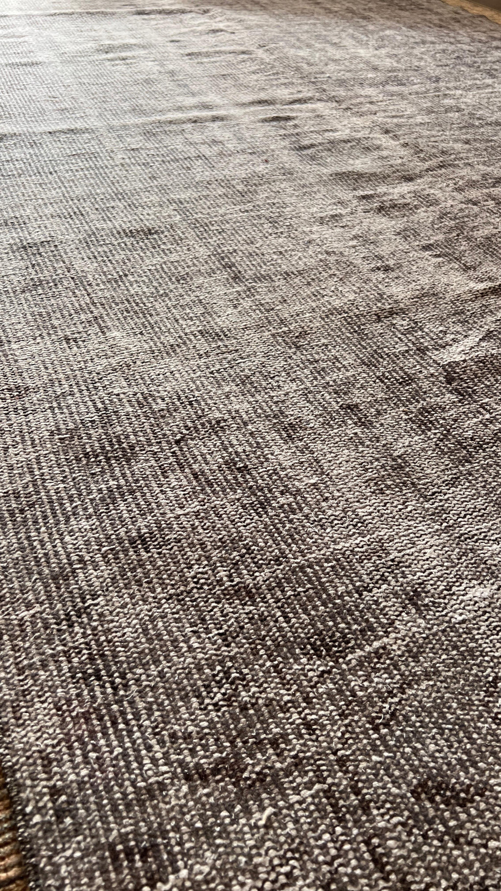 Vintage Minimalist Turkish Rug 160x235 cm – Handwoven Wool Kilim – Charcoal Grey Flatweave