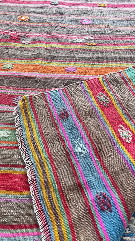 Turkish Kilim – 135 × 200 cm – Handmade Wool Kilim – Vintage Anatolian Flatweave Rug