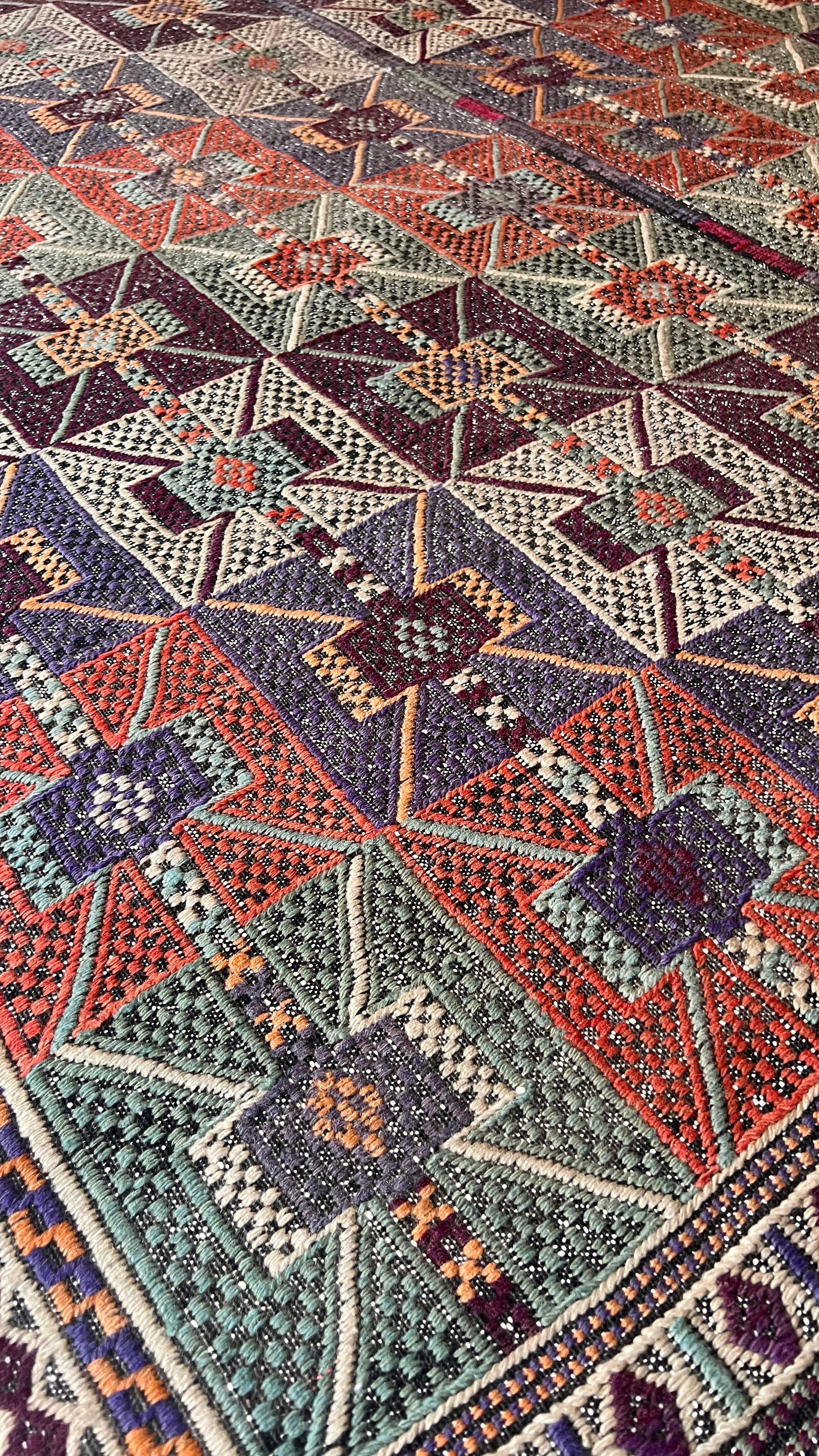 Handwoven Turkish Cicim Kilim – 197 × 228 cm – Vintage Tribal Wool Rug