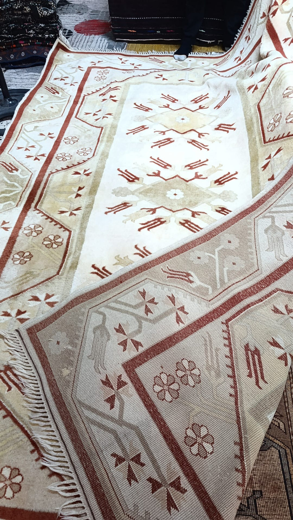Milas Turkish Rug – 200 × 300 cm – Handmade Wool Rug – Authentic Anatolian Carpet