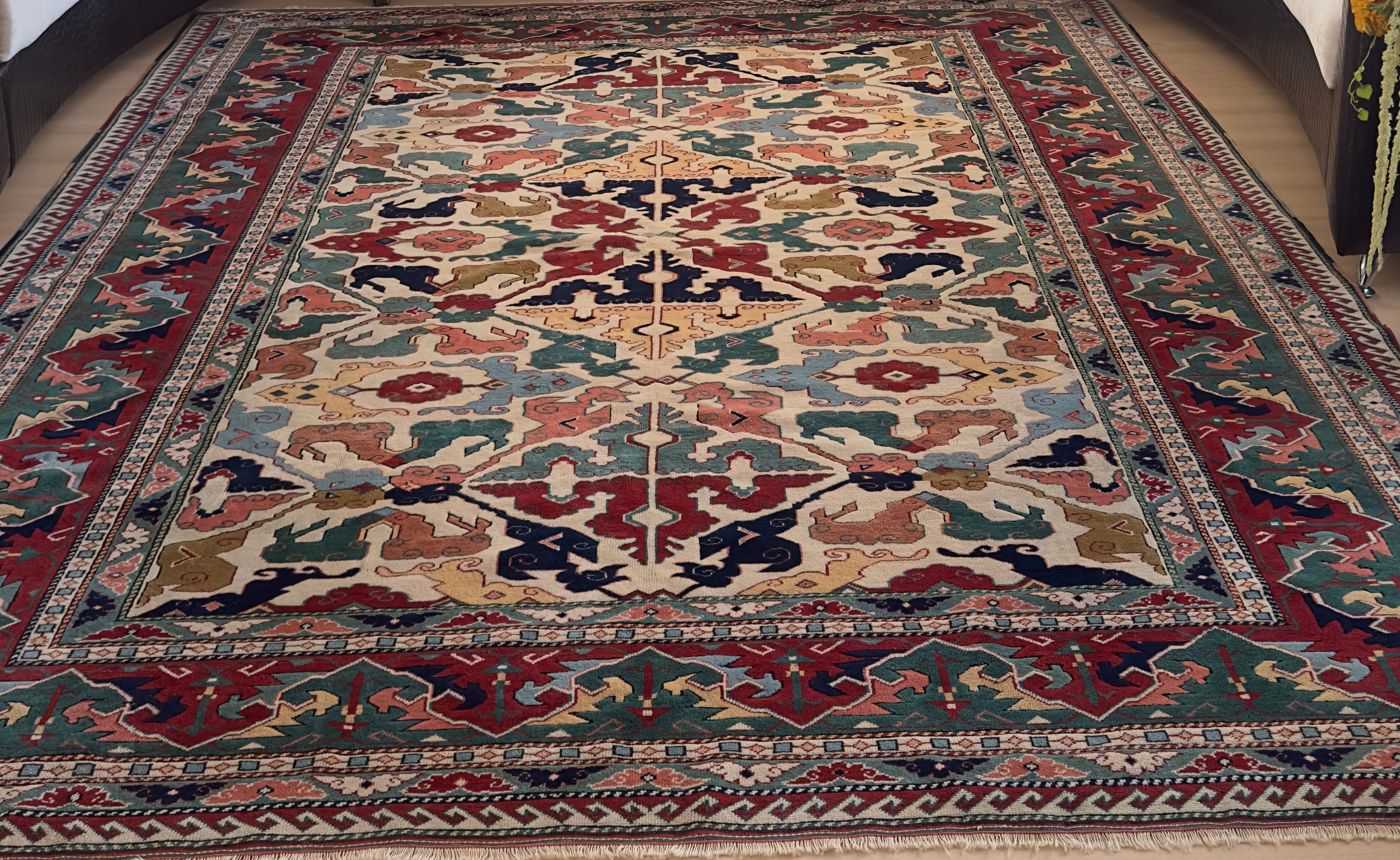 Turkish Yoruk Handwoven Wool Rug – 233×285 cm | Anatolian Tribal Carpet