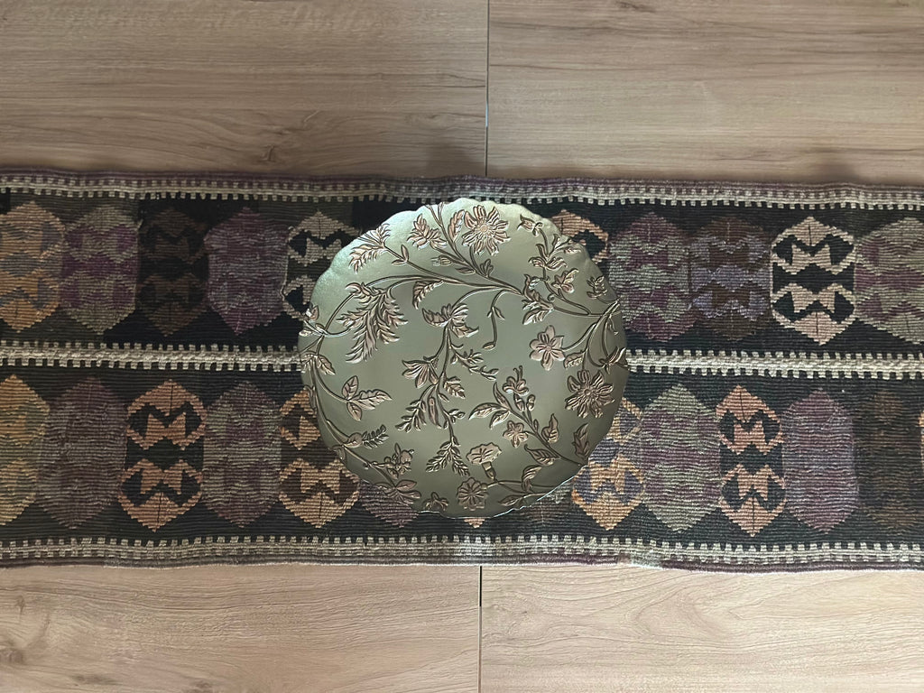 37 × 320 cm Handmade Vintage Kars Kağızman Kilim Runner – Turkish Wool Table Runner