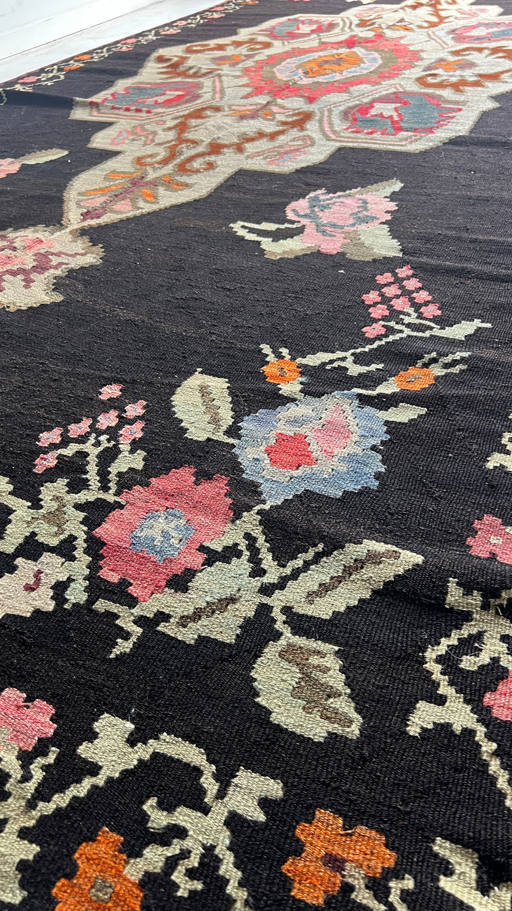 Vintage Floral Runner Rug – 168x356 cm – Handmade Wool – Dark Bohemian Statement Piece