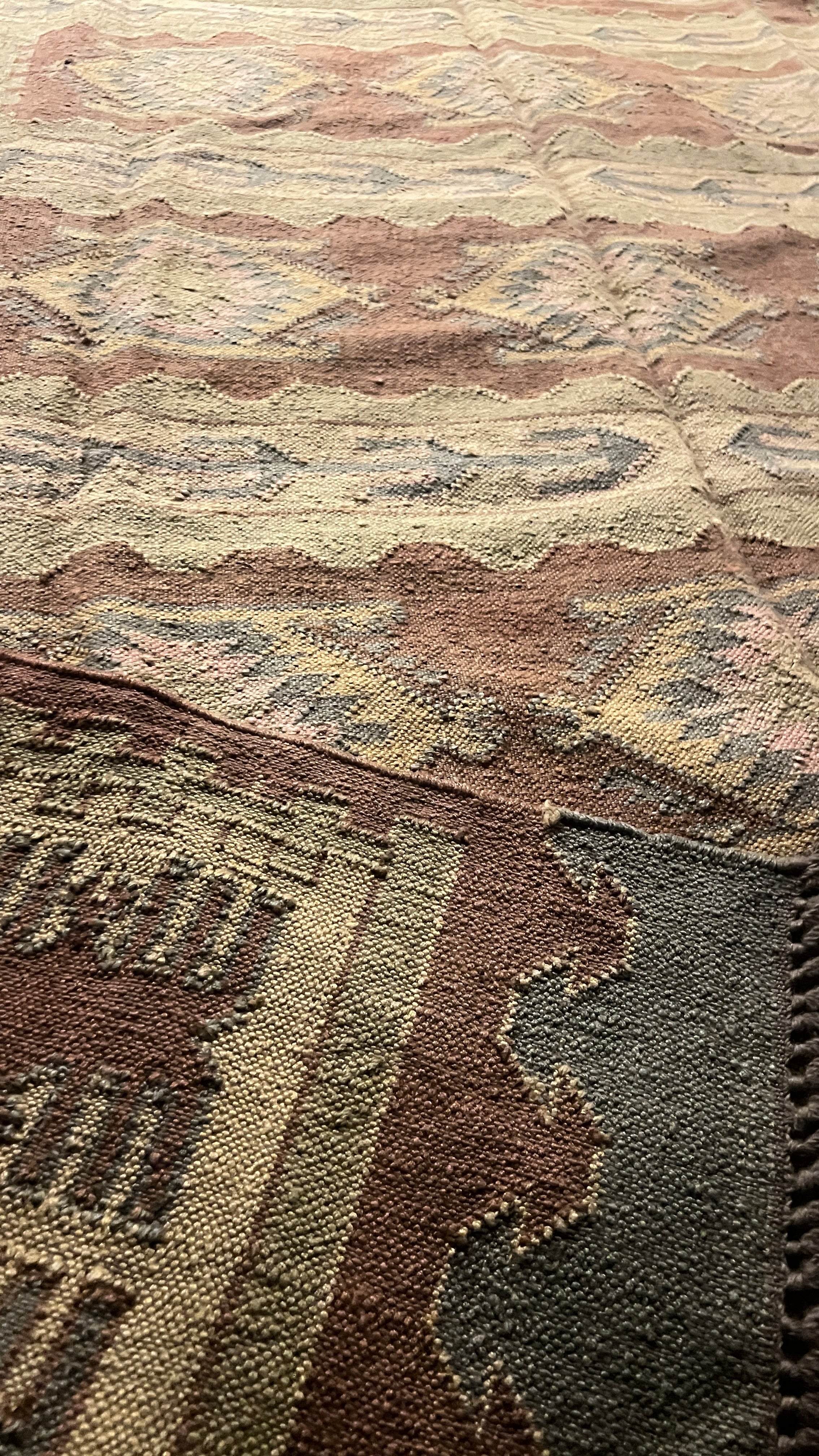 Handwoven Anatolian Kilim Rug – 199x307 cm – Wool Tribal Area Rug – Earth Tone Natural Design