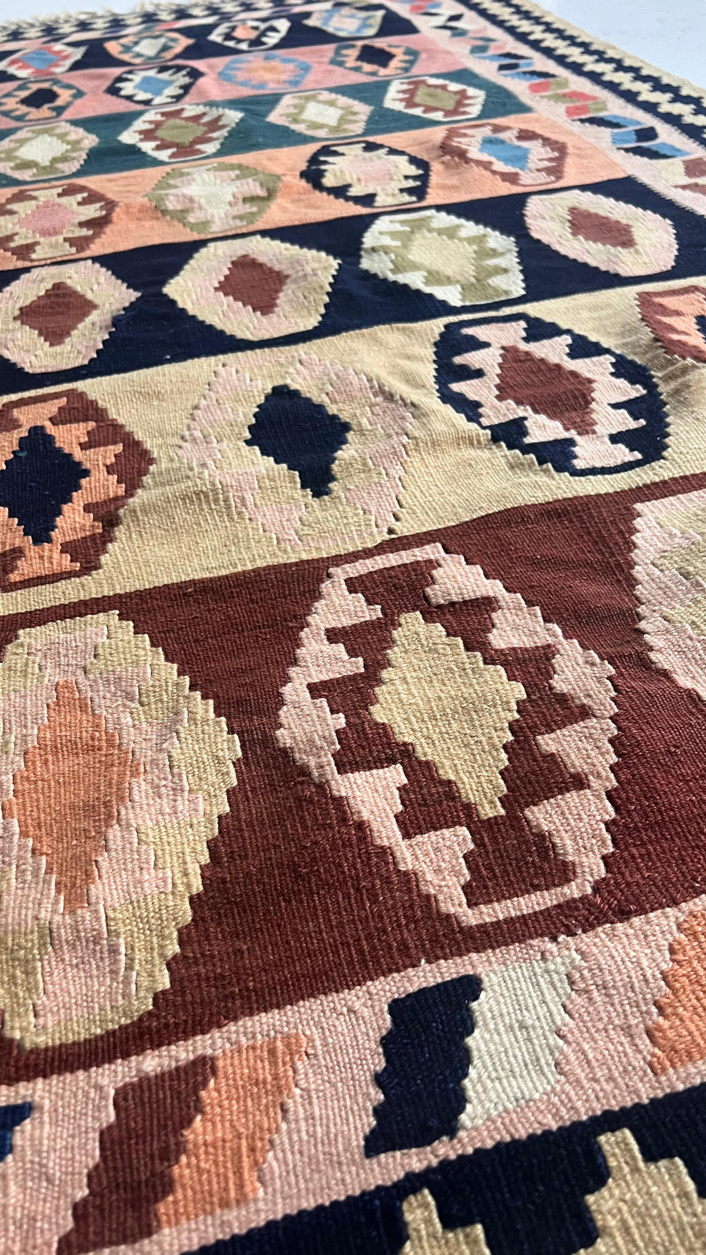 Handmade Turkish Denizli Kilim – 124 × 234 cm