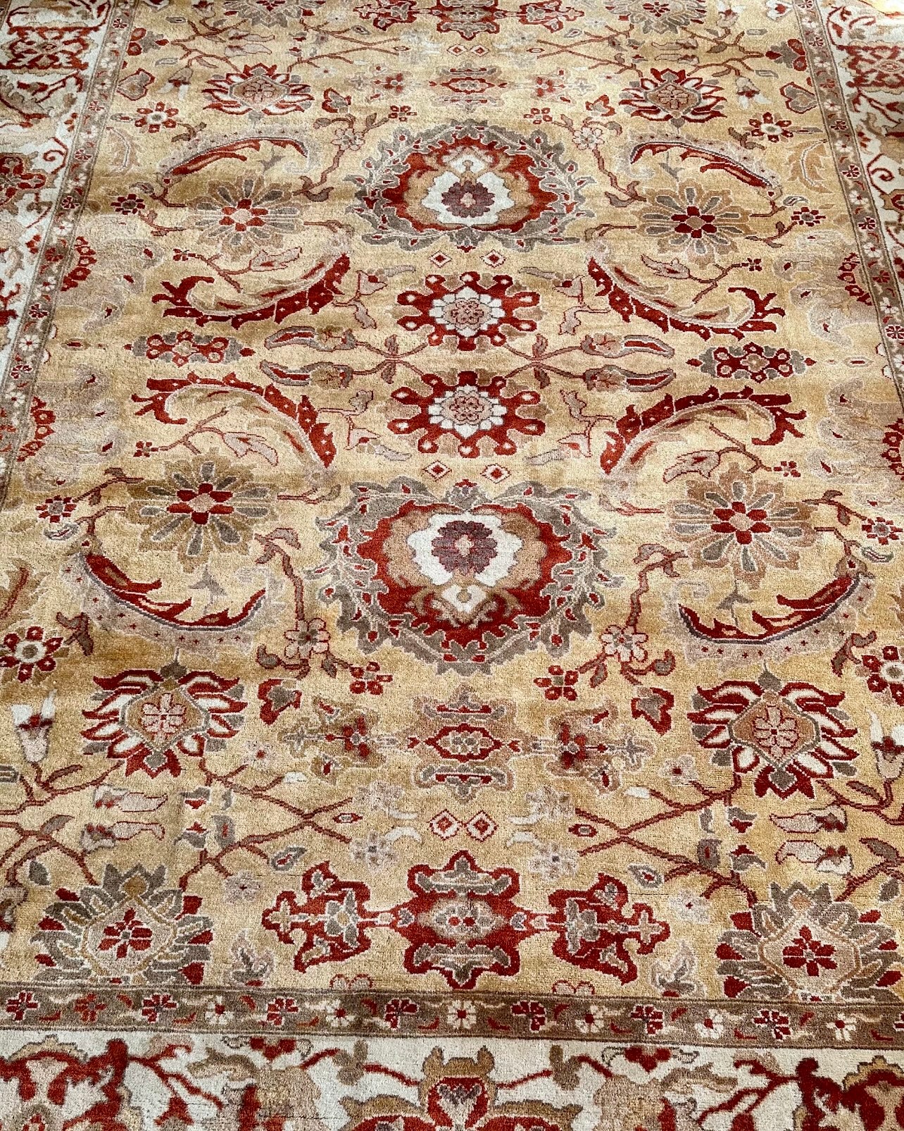 Luxury Uşak Wool Rug – 220×330 cm | Handwoven Turkish Carpet