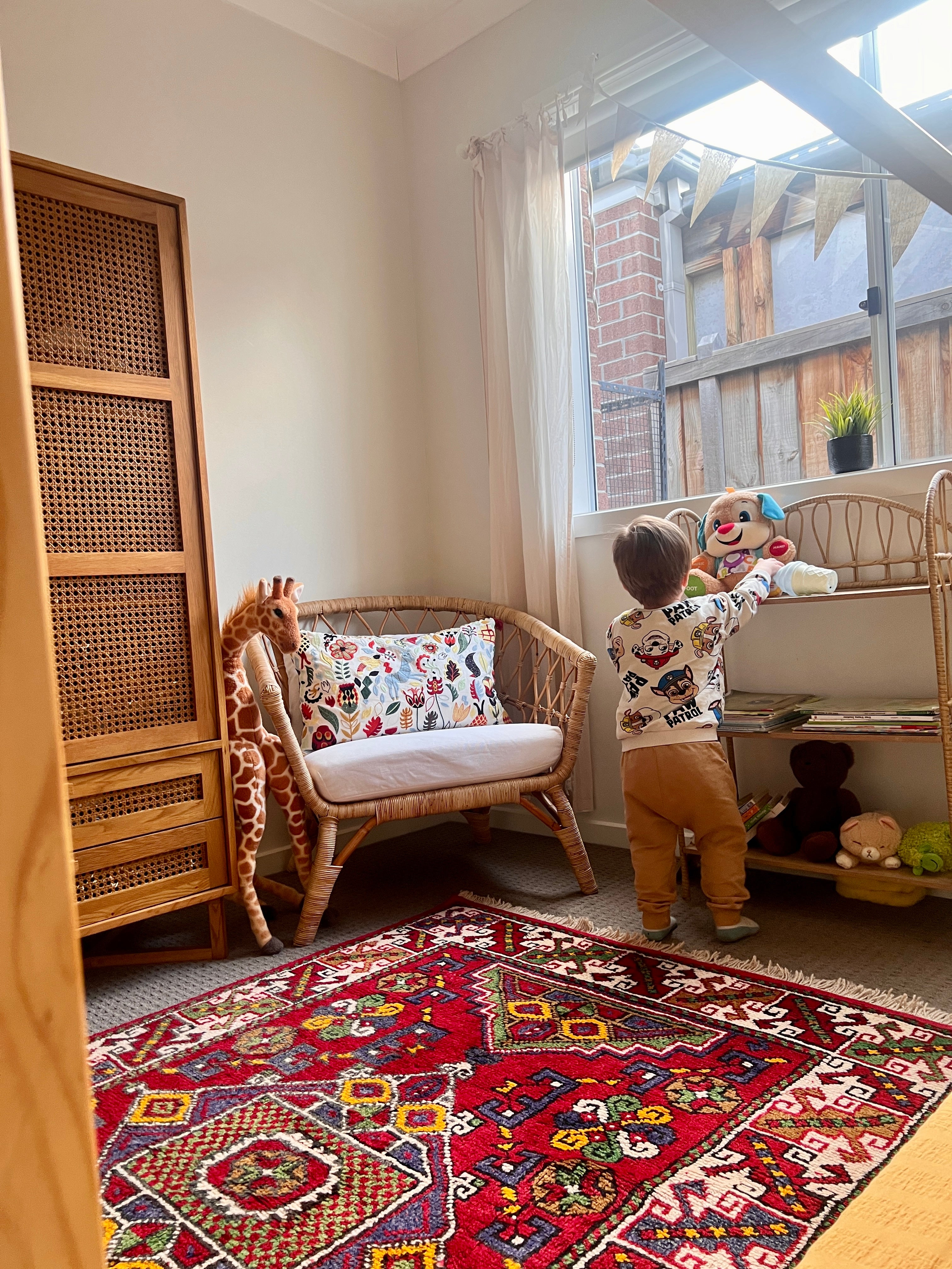 Vintage Handwoven Turkish Ayvacık Wool Rug – 120×200 cm | Anatolian Tribal Carpet