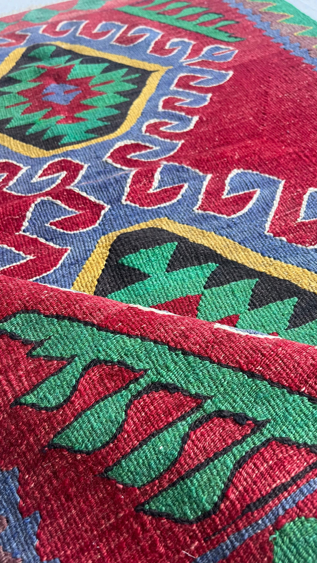 Handmade Turkish Uşak Kilim – 93 × 134 cm