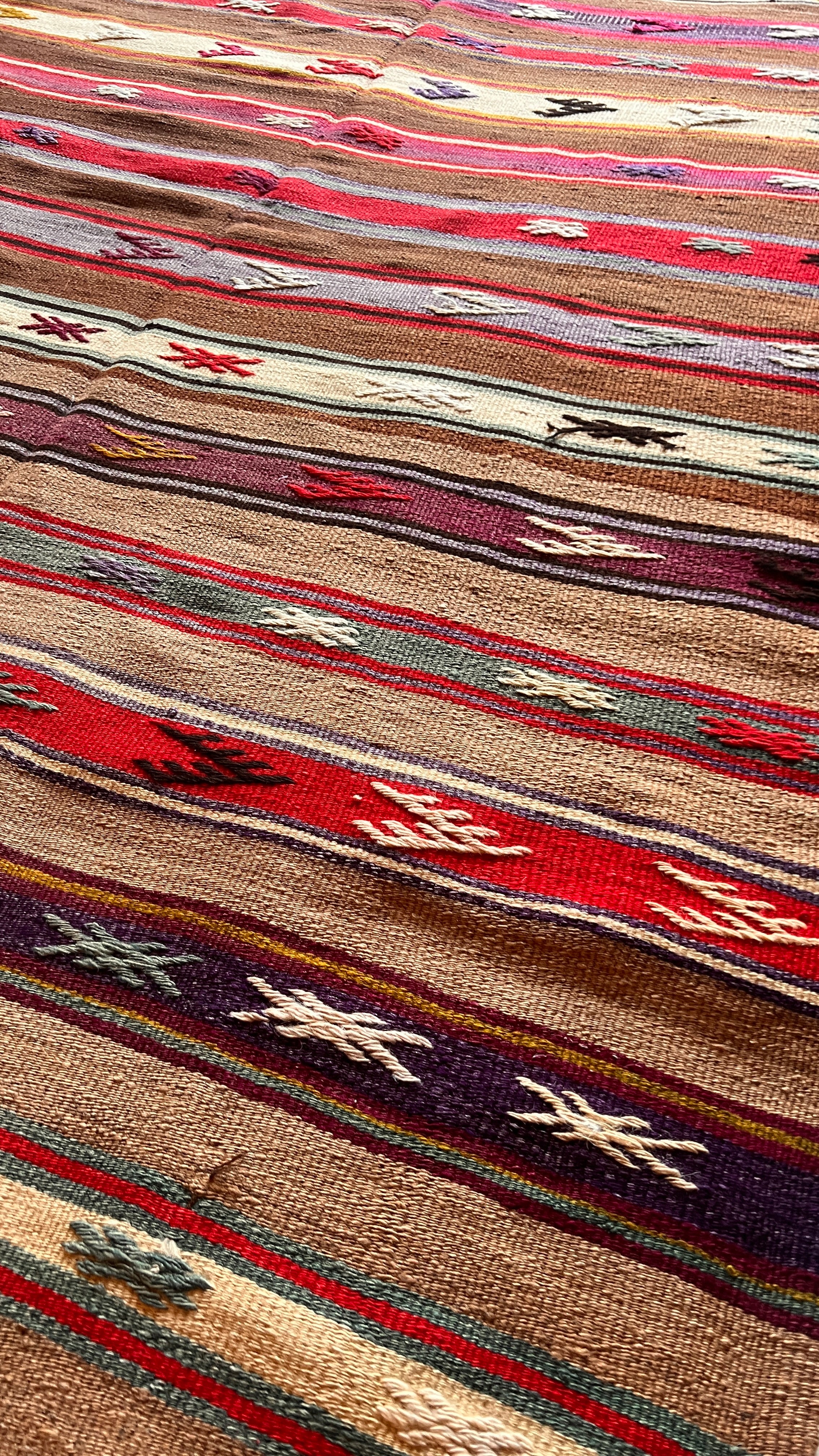 50 Year old Turkish Kilim – 143 × 253 cm – Handmade Wool Kilim – Vintage Anatolian Flatweave Rug