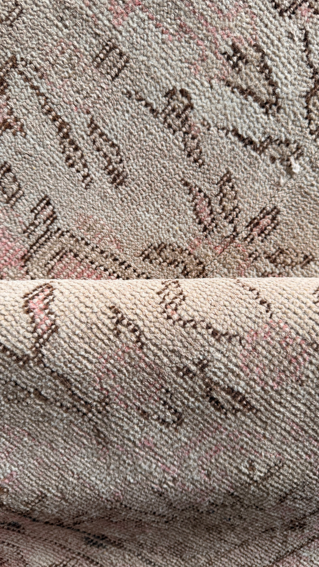 Vintage Turkish Oushak Rug – 118x204 cm – Soft Neutral Wool Carpet