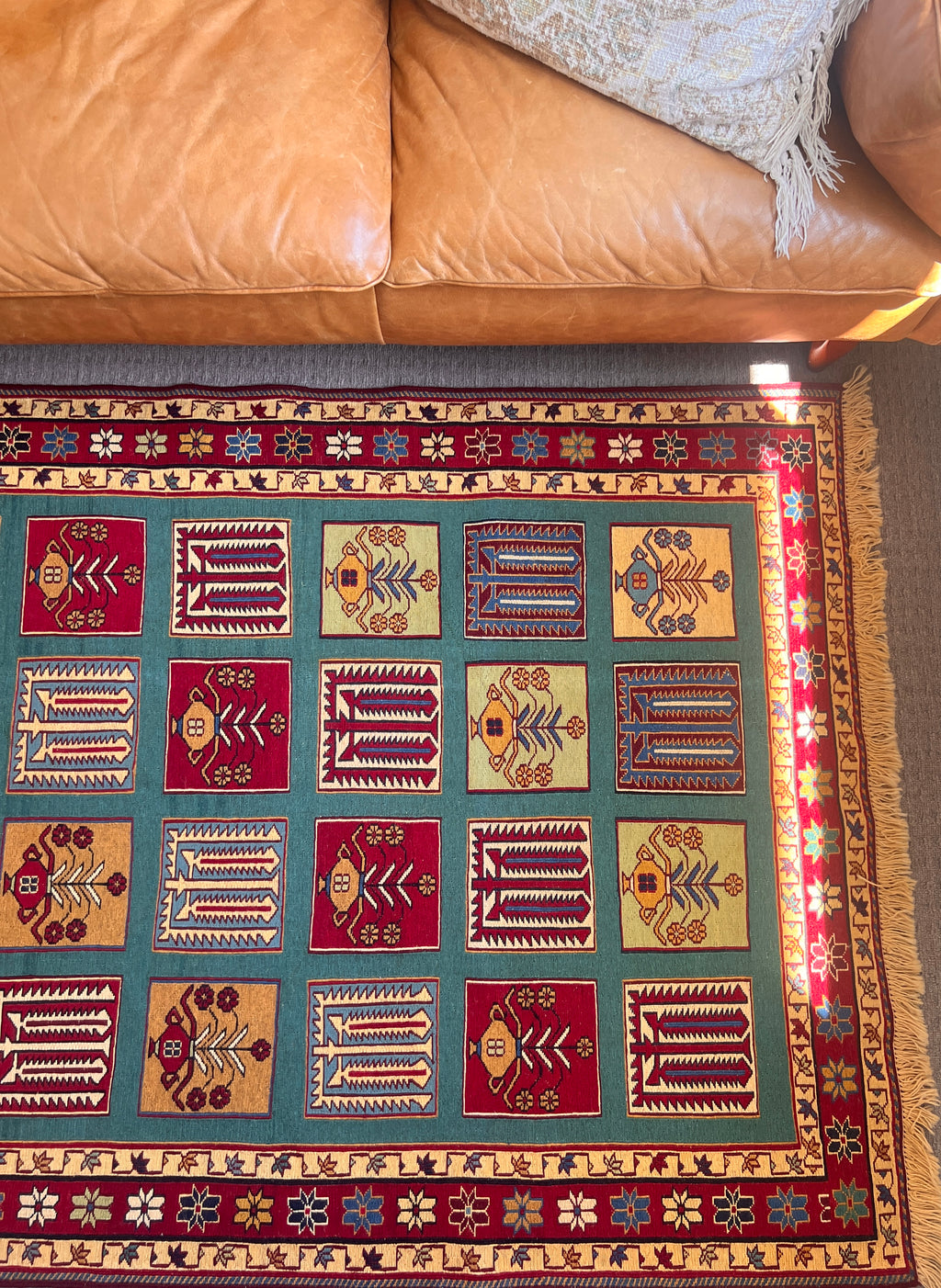 Handwoven Sumak Kilim Rug – 125×210 cm| Handwoven Wool Kilim