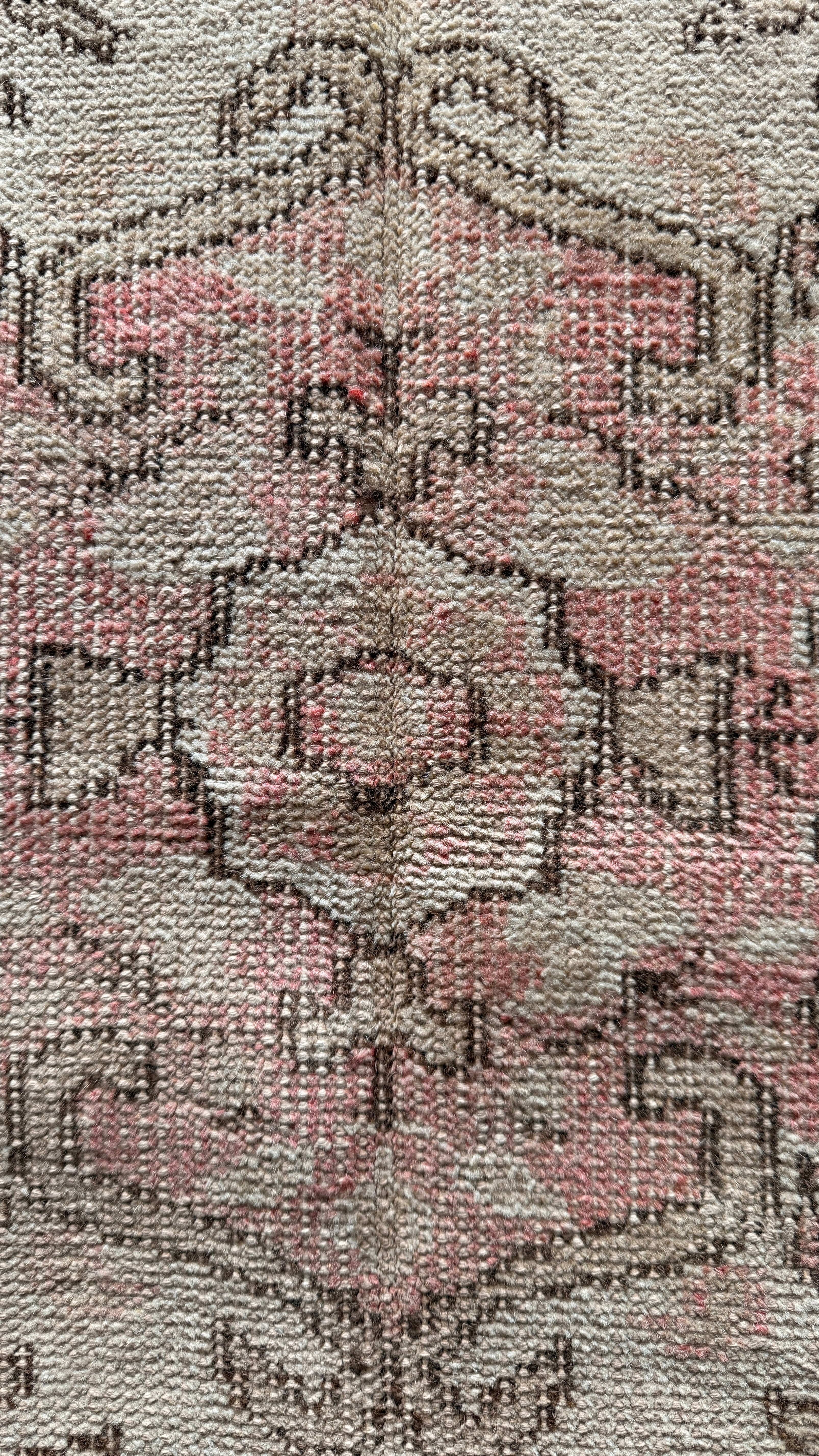 Vintage Turkish Oushak Rug – 118x204 cm – Soft Neutral Wool Carpet