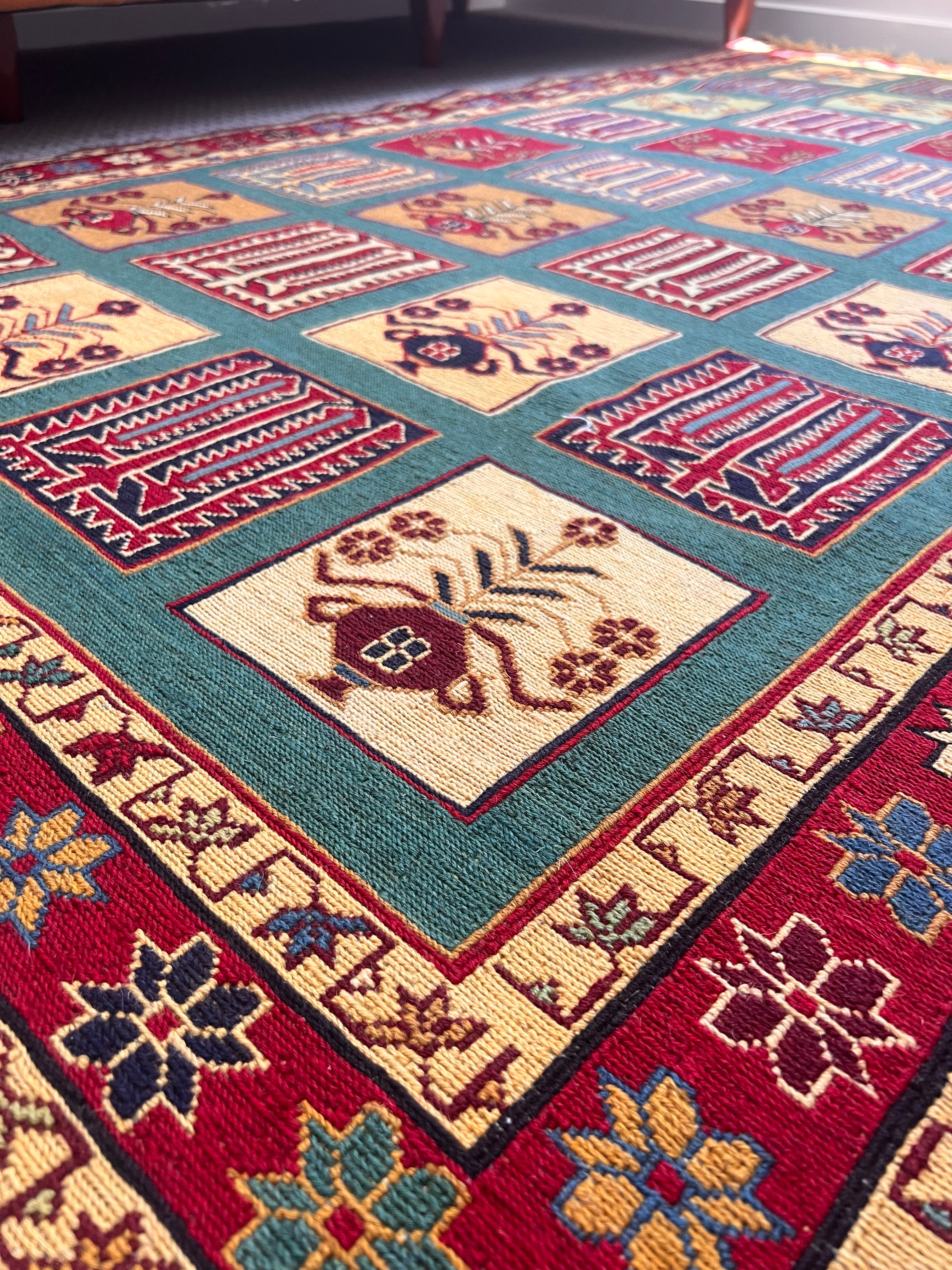 Handwoven Sumak Kilim Rug – 125×210 cm| Handwoven Wool Kilim