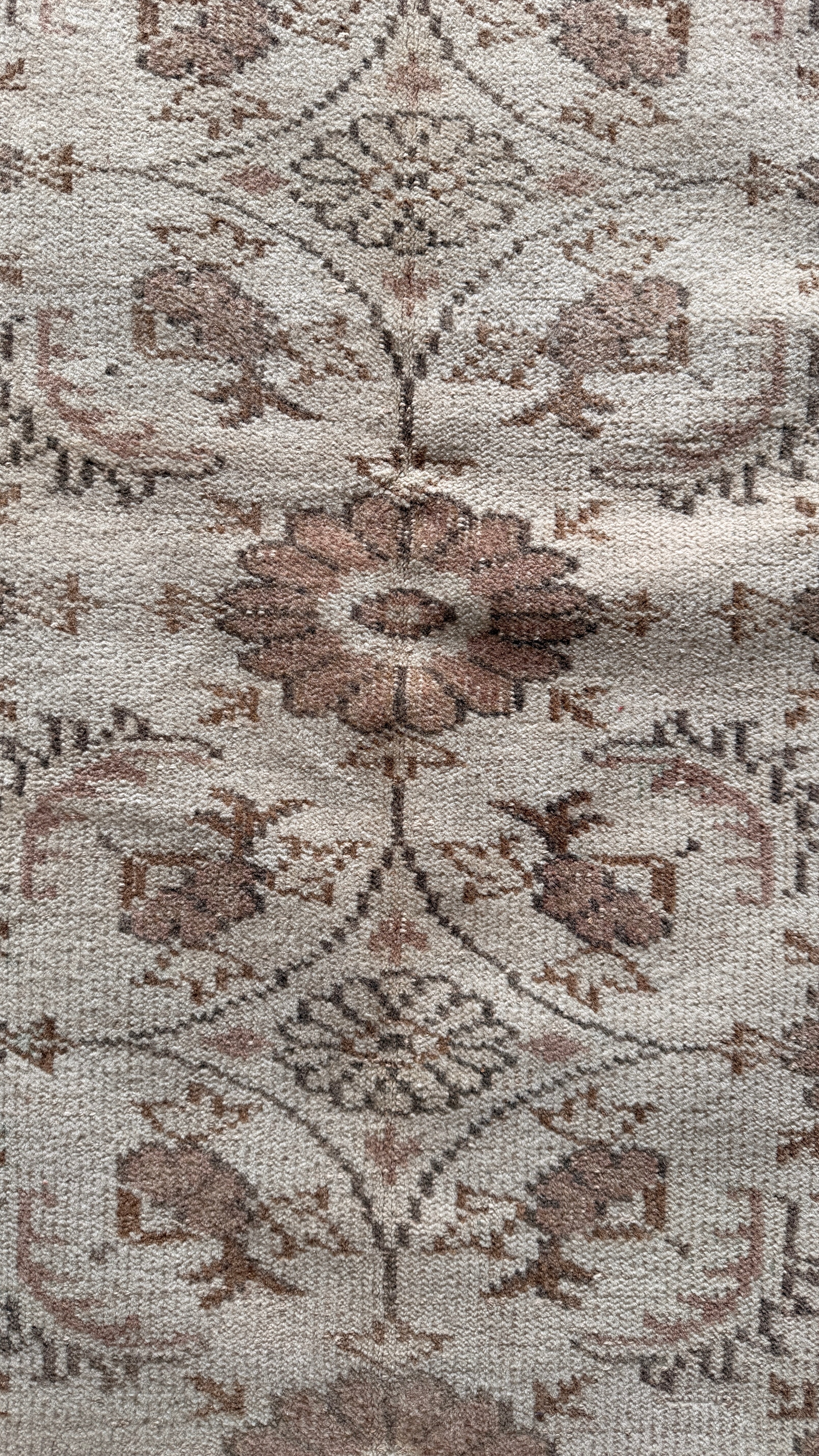 Large Vintage Turkish Rug 164x255 cm – Handmade Wool Neutral Oushak Style Carpet