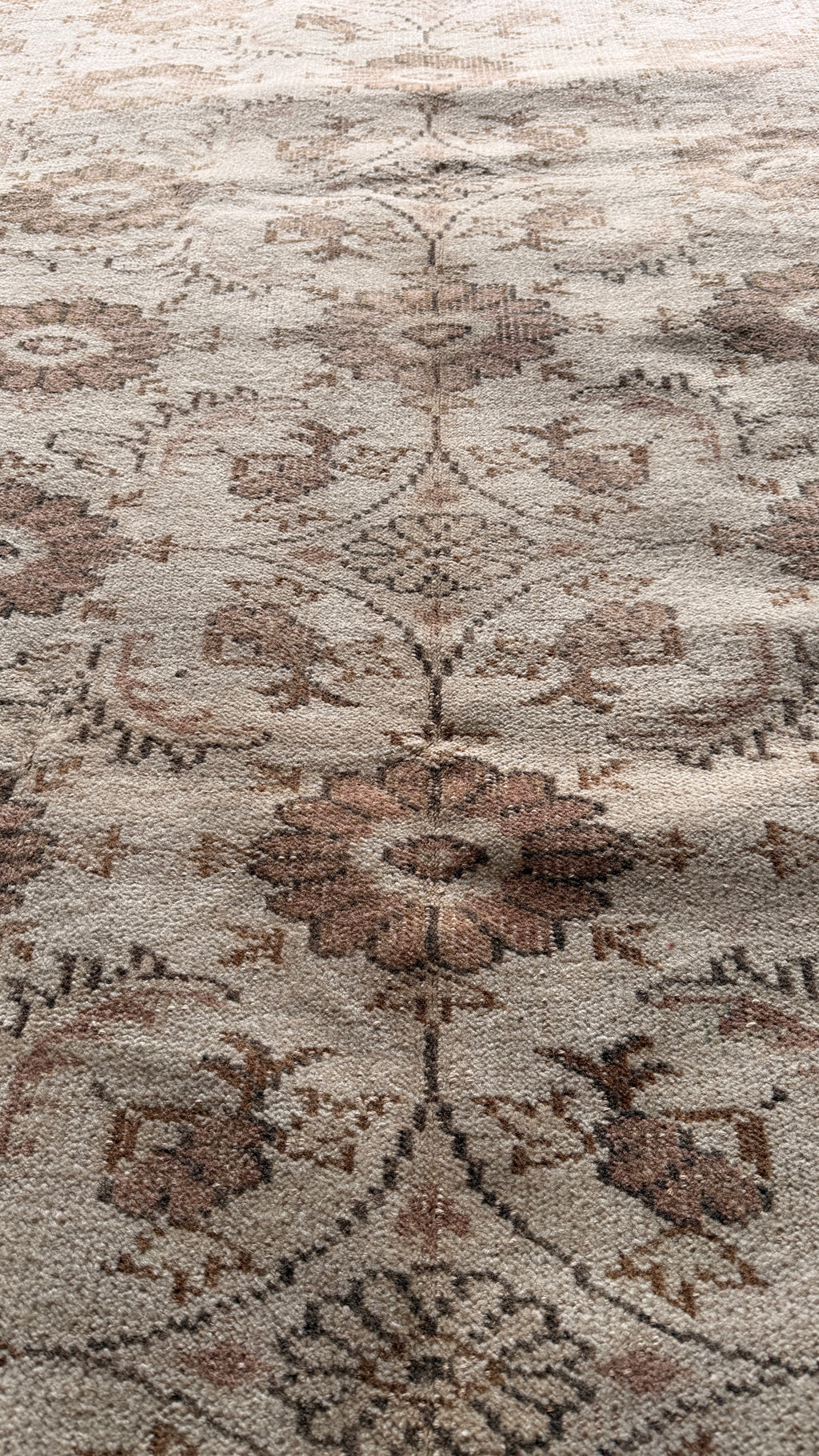 Large Vintage Turkish Rug 164x255 cm – Handmade Wool Neutral Oushak Style Carpet