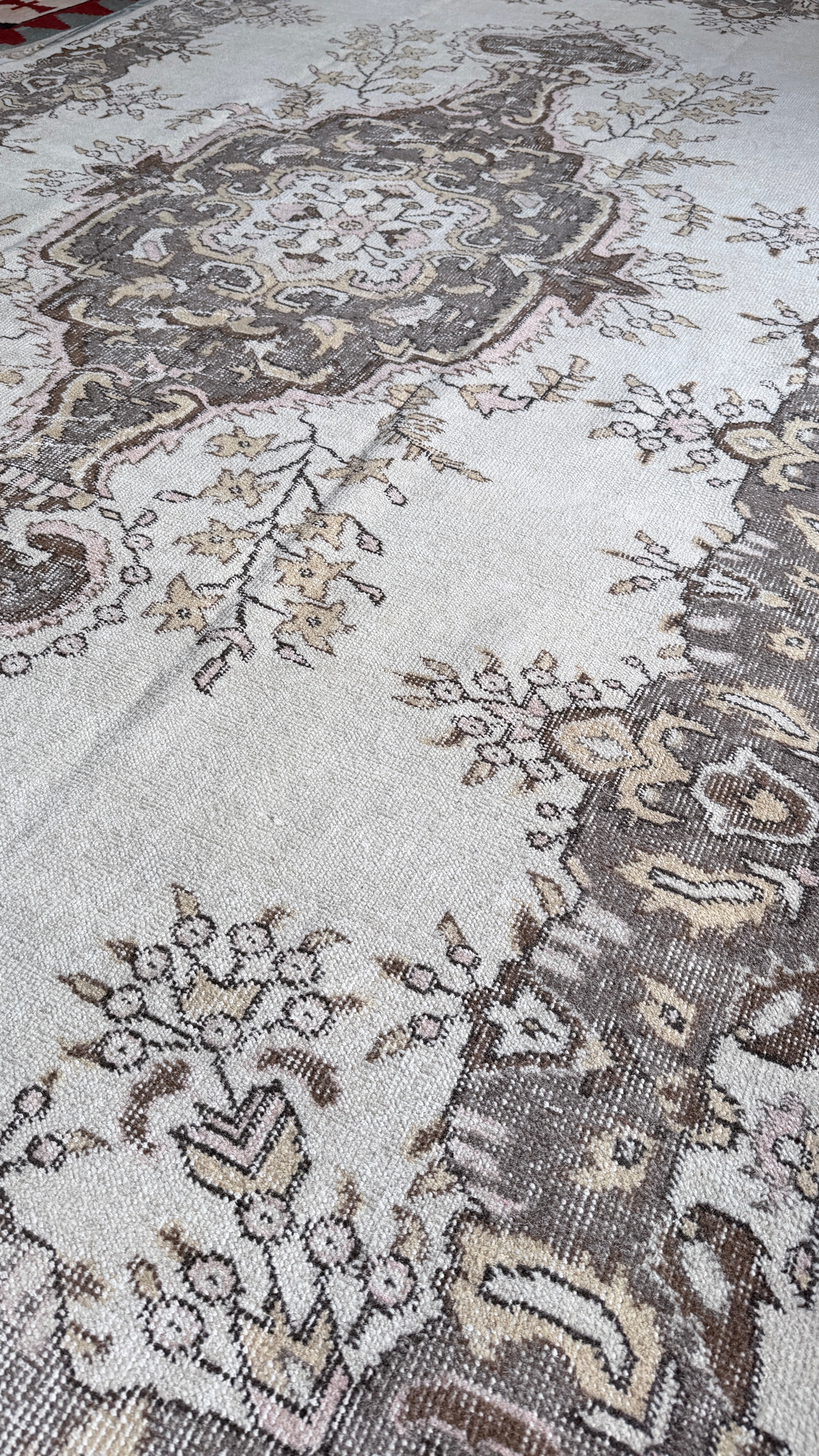 150-Year-Old Uşak Rug – 185 × 307 cm – Handmade Wool & Cotton – Antique Turkish Carpet