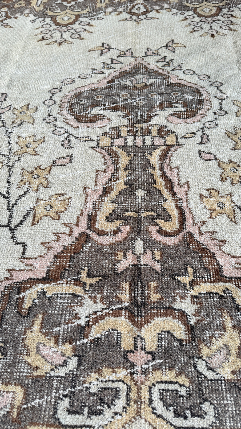 150-Year-Old Uşak Rug – 185 × 307 cm – Handmade Wool & Cotton – Antique Turkish Carpet