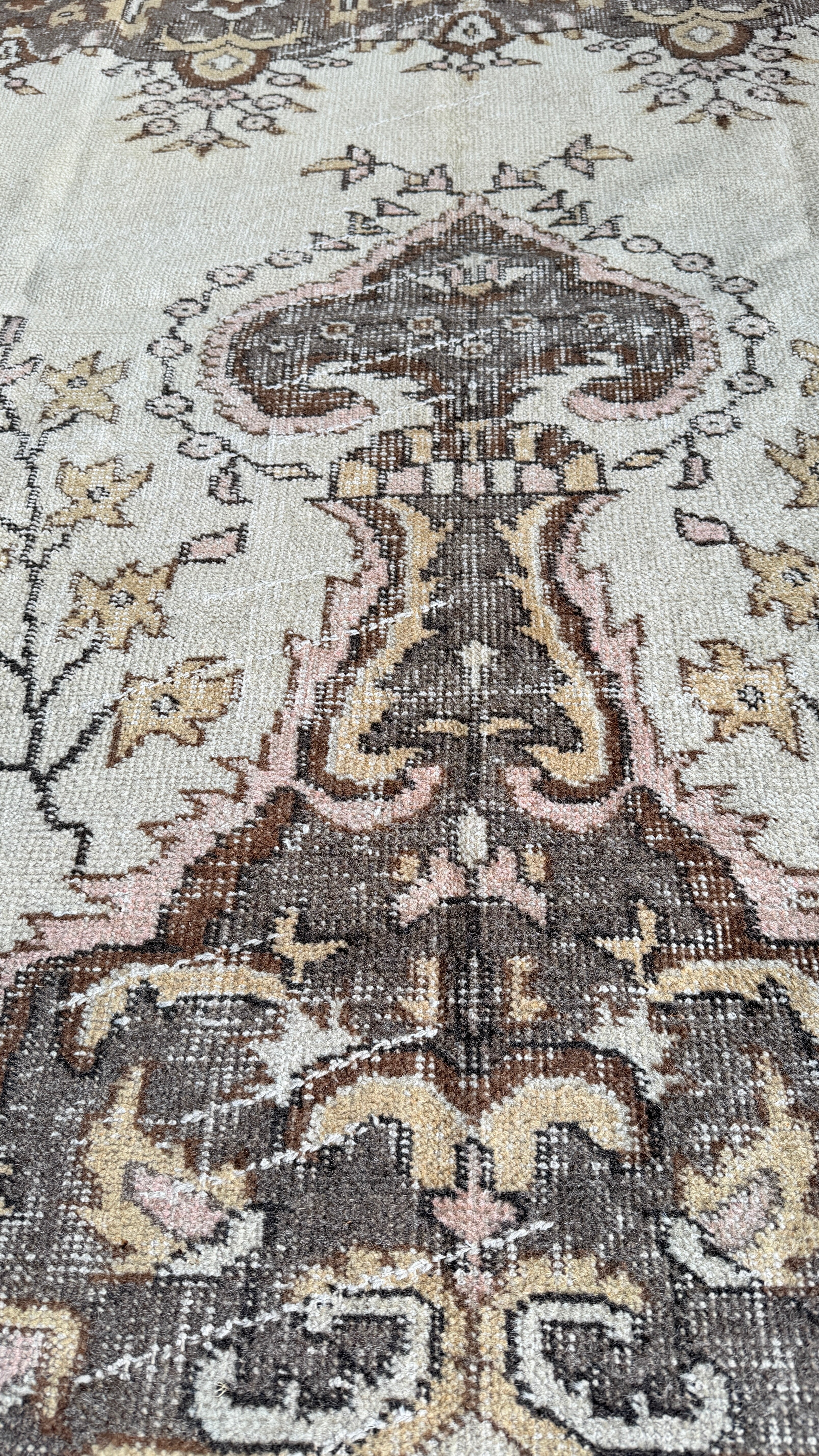 150-Year-Old Uşak Rug – 185 × 307 cm – Handmade Wool & Cotton – Antique Turkish Carpet