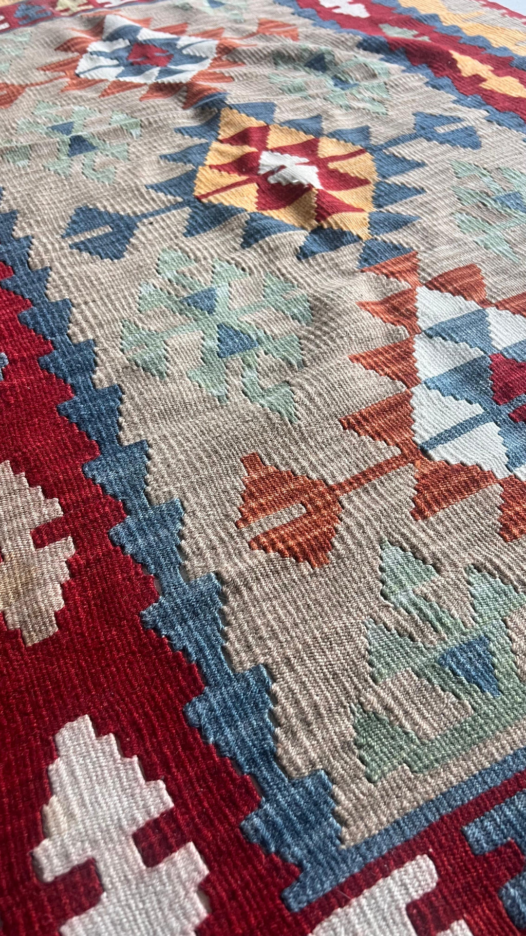 Soft Wool Handmade Kayseri Kilim – 115 × 166 cm