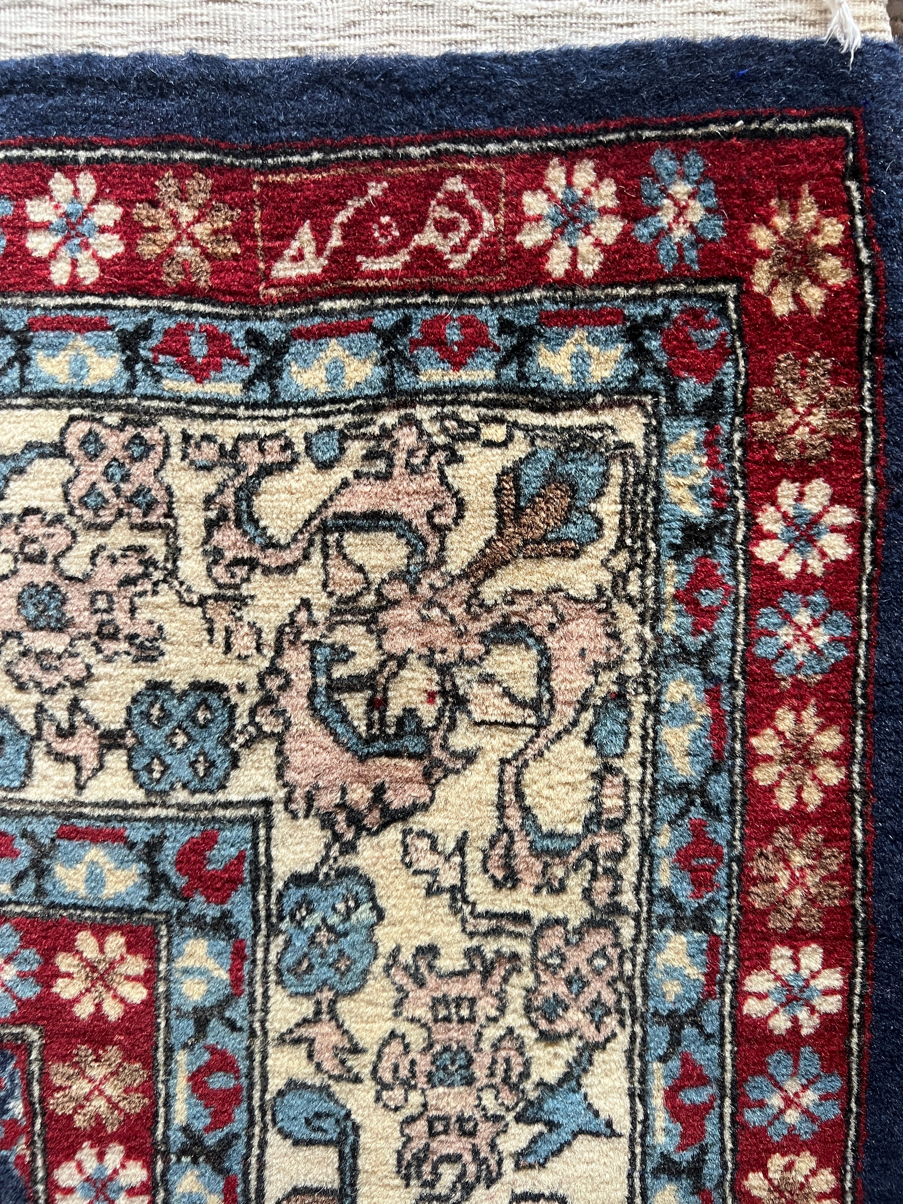 Ottoman Premium Hereke Wool Rug – 200×300 cm | Handwoven Turkish Floral Carpet