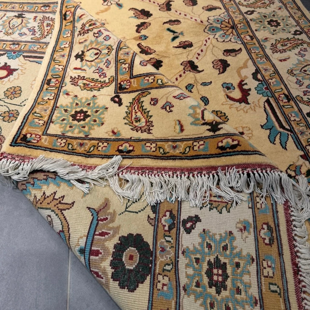 Afghan Handmade Rug – 150 × 200 cm Timeless Craftsmanship with Rich Symbolism