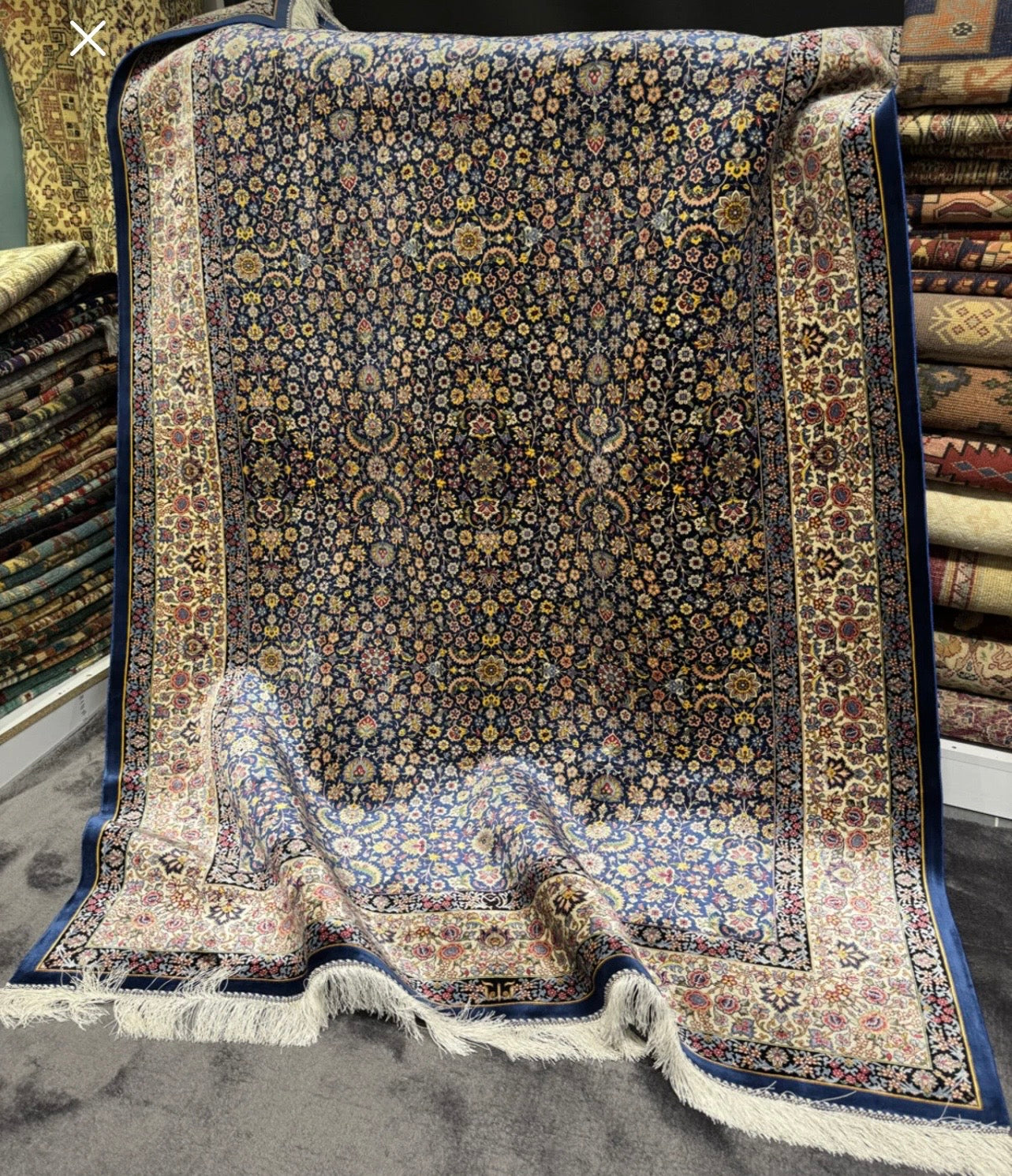 Silk Rug-Classic Persian Style