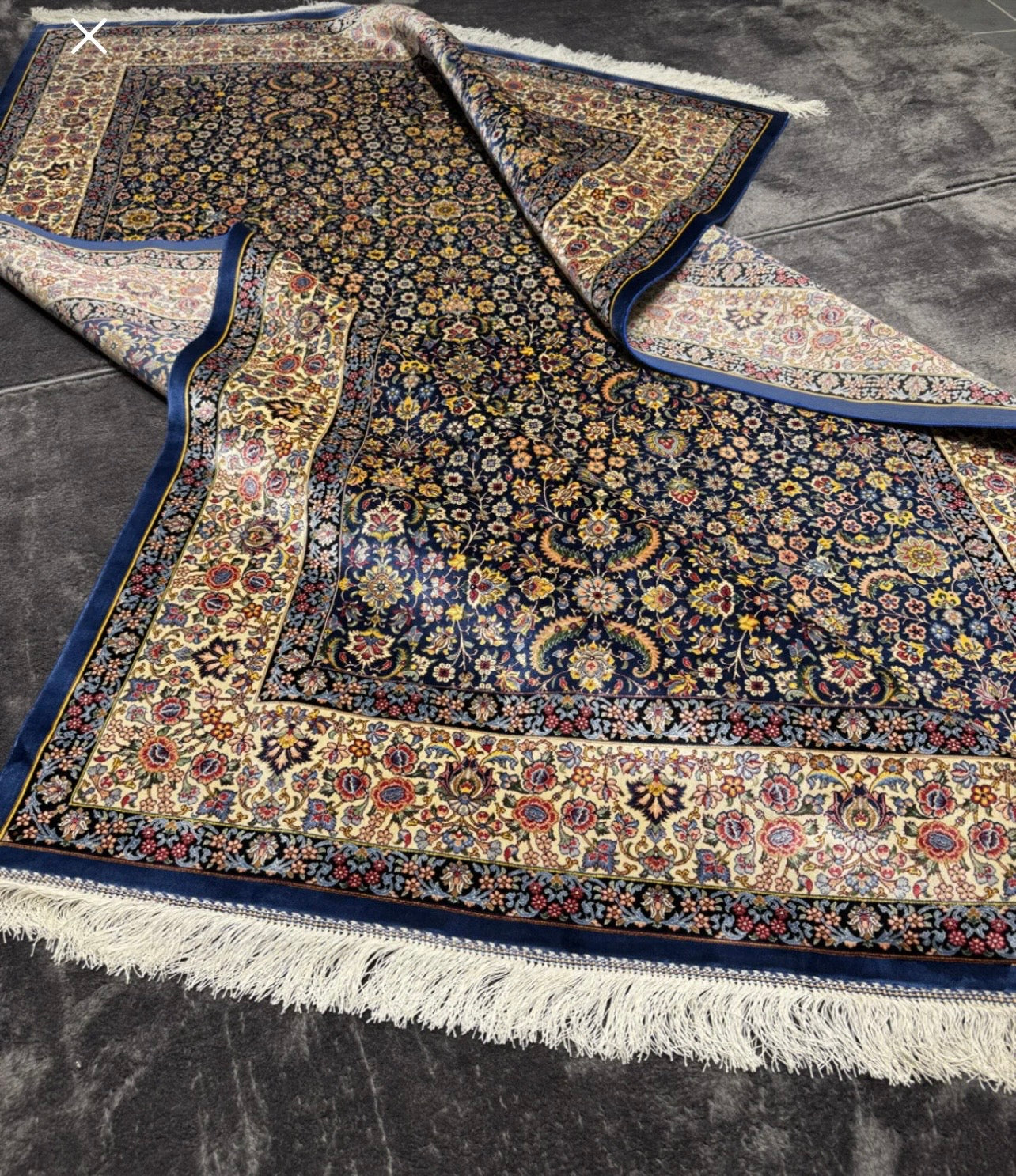 Silk Rug-Classic Persian Style