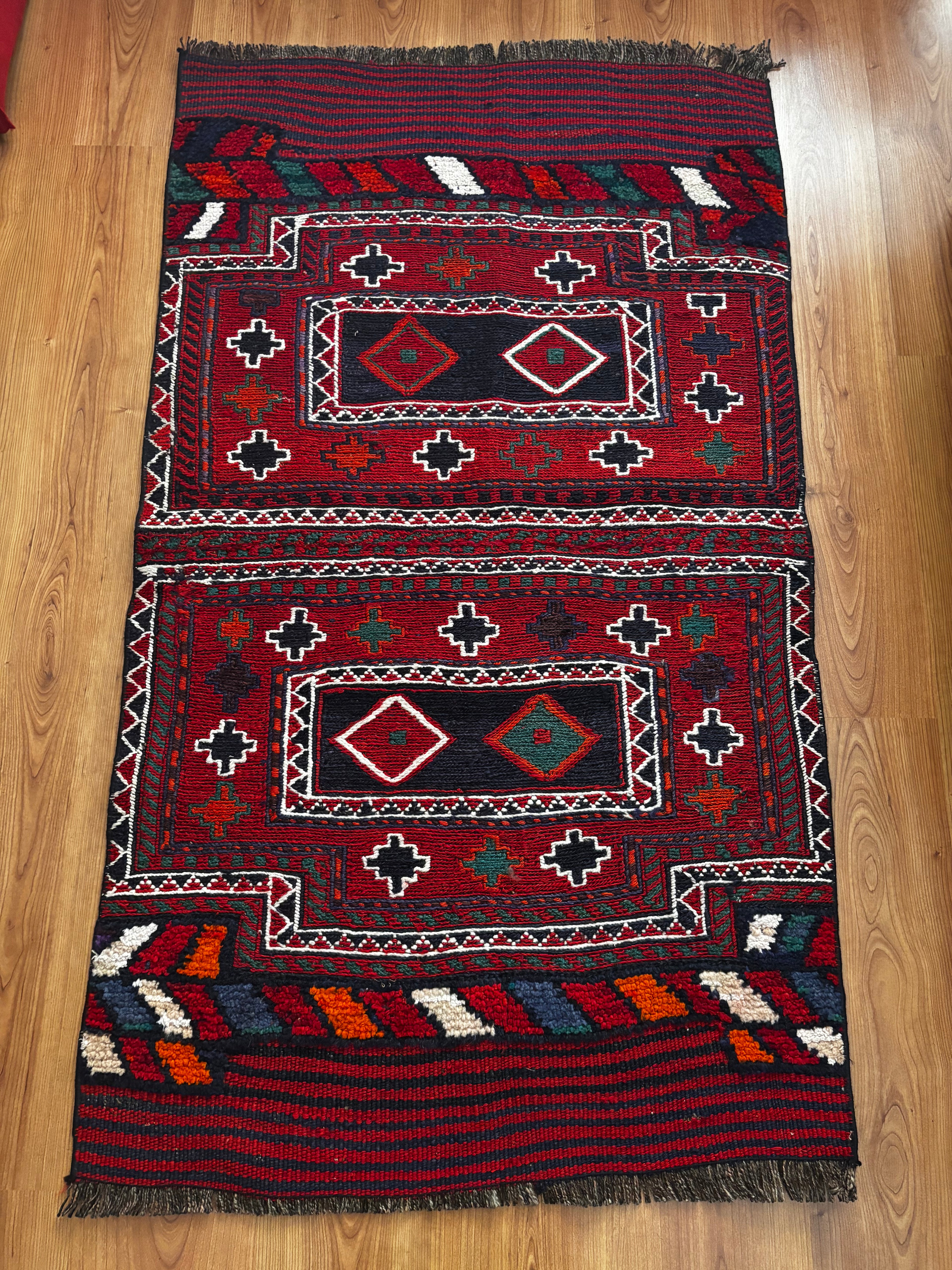 147 × 83 cm | Handmade Bakhtiyari Tribal Kilim