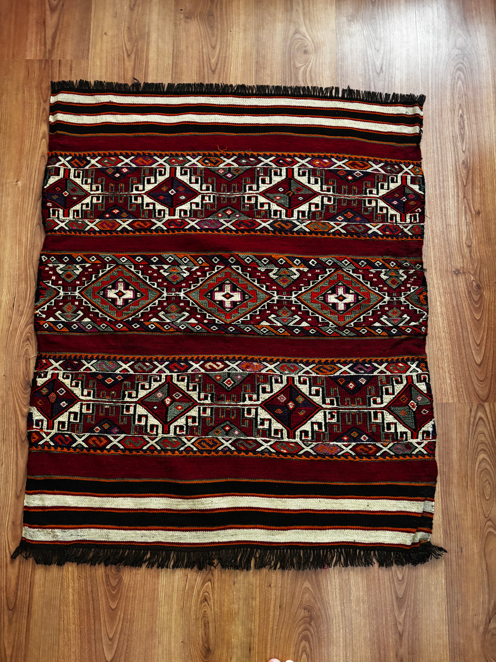 83 × 105 cm | Handmade Mersin Mut Wool Kilim