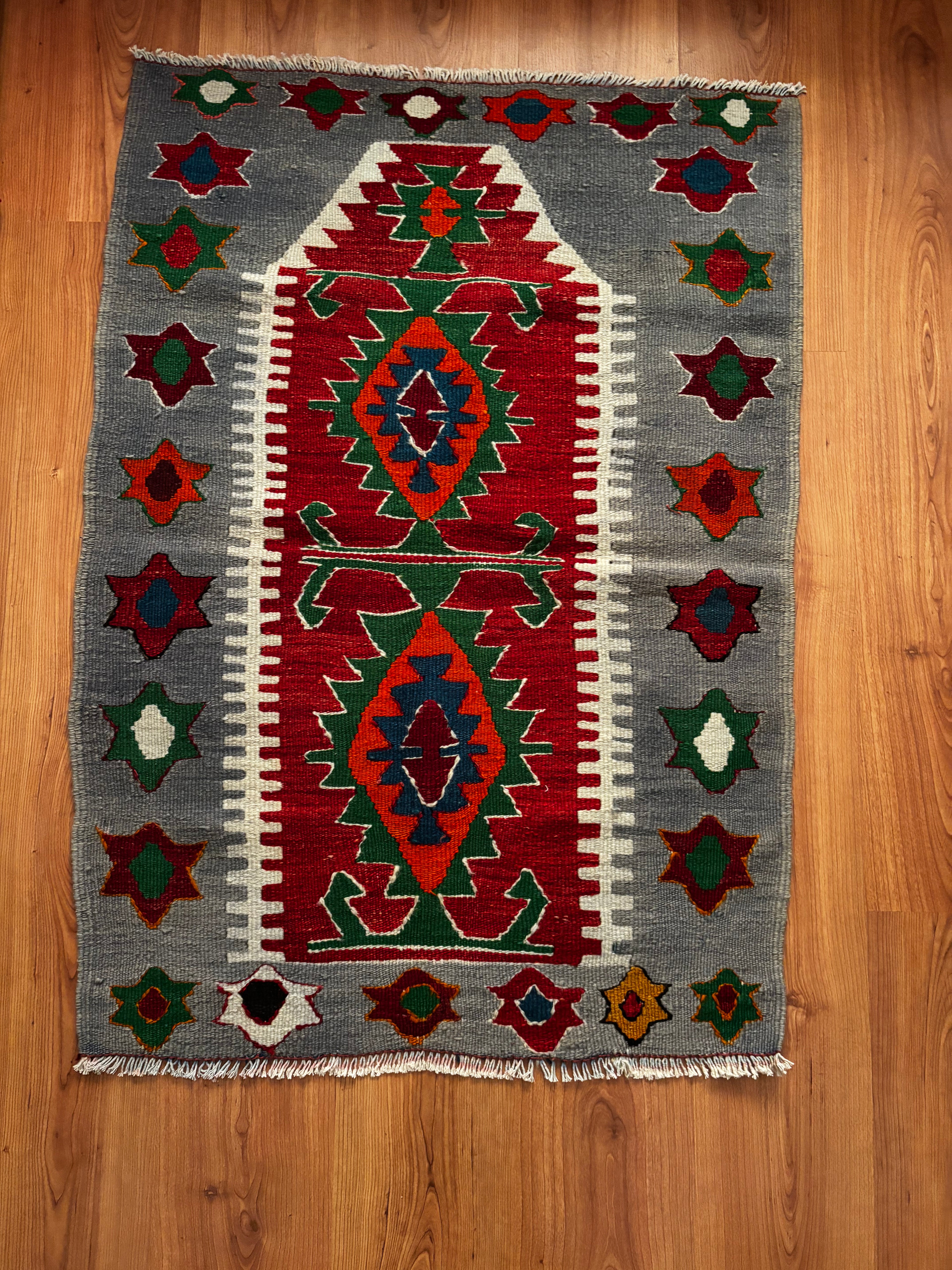 82 × 112 cm | Authentic Handmade Turkish Wool Kilim(c. 1960s)