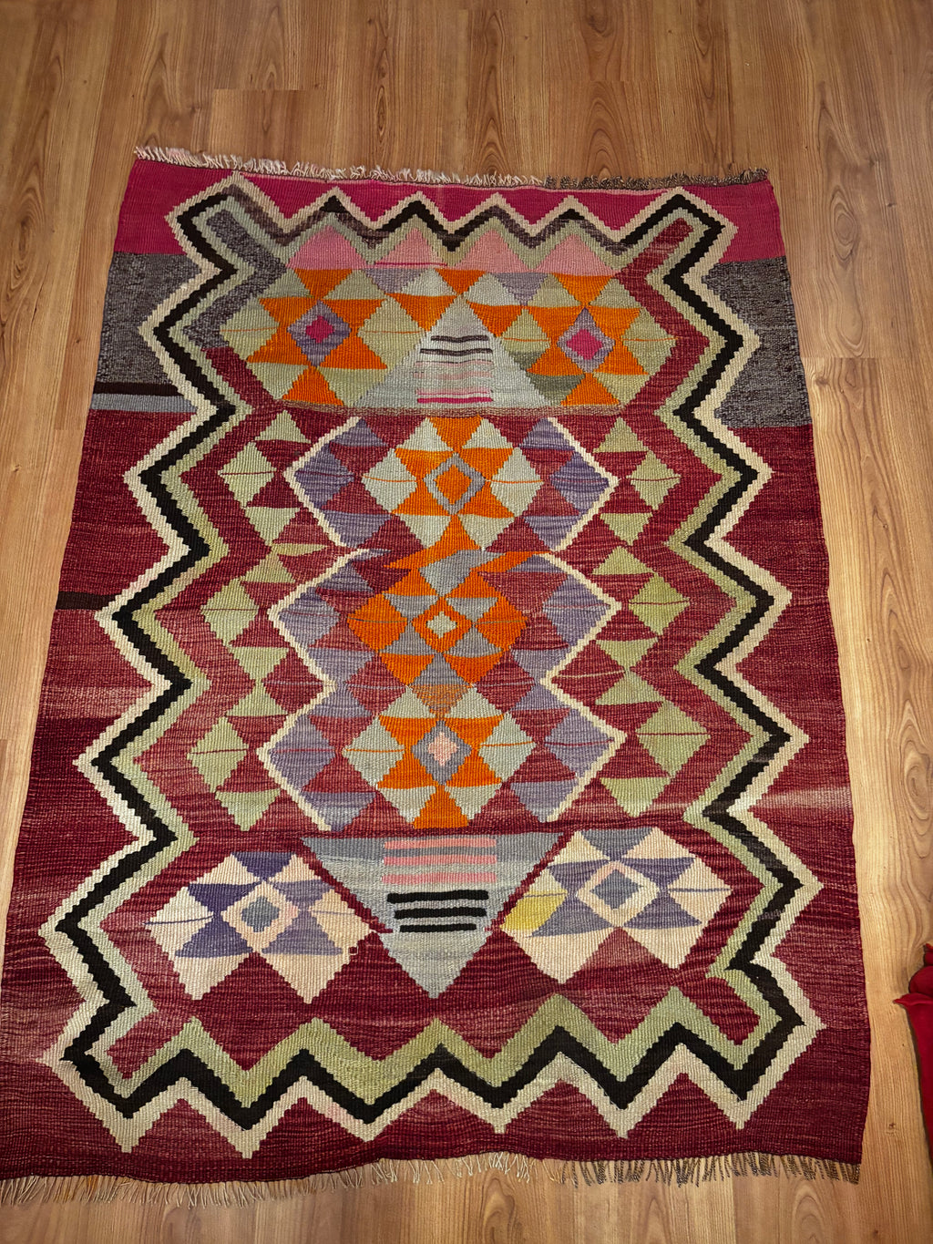 111 × 150 cm Handmade Vintage Antalya Kilim – 70–80 Year Old Turkish Wool Flatweave