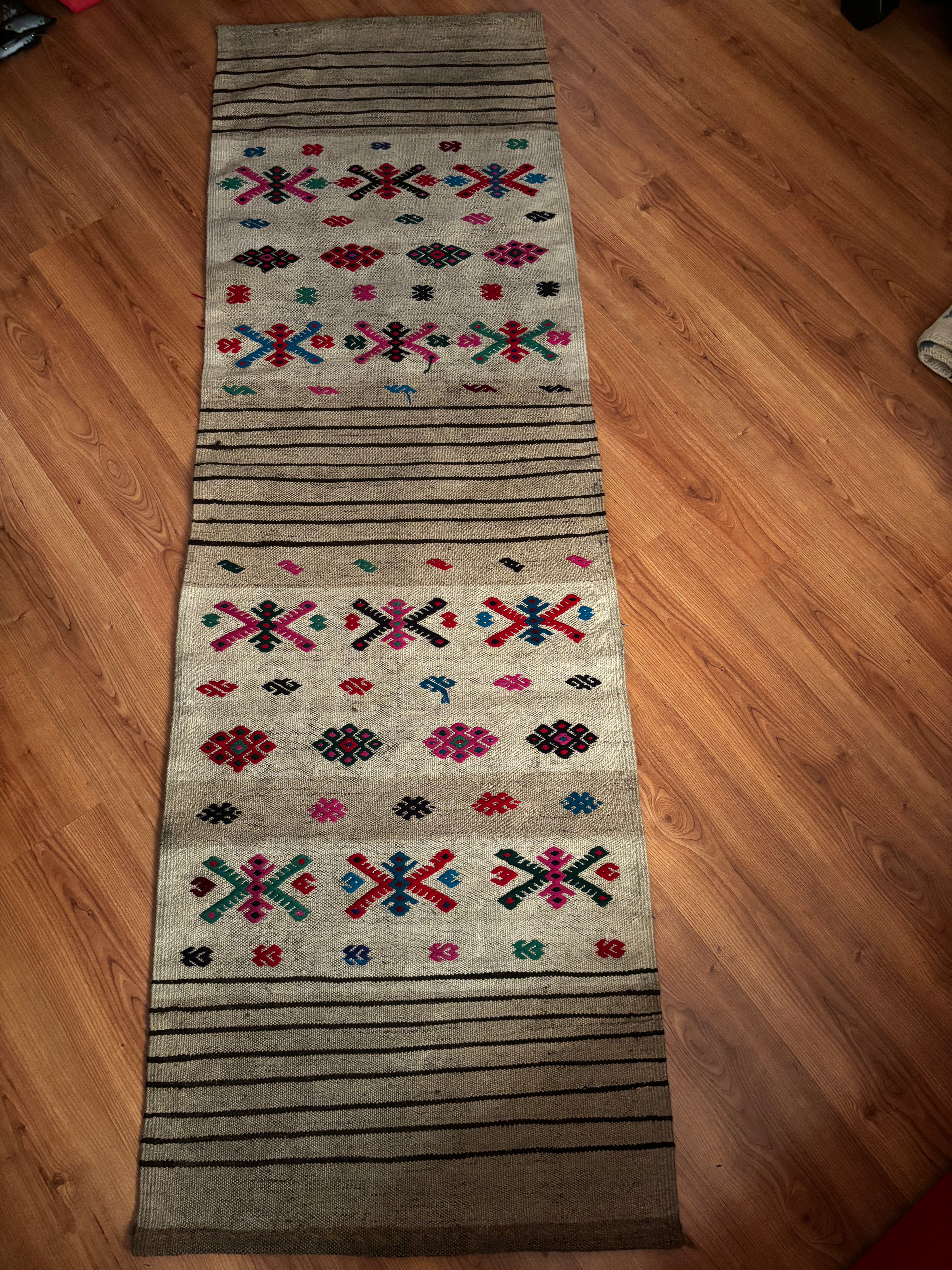 67 × 220 cm Vintage Sultanhanı Kilim Runner – Handmade Turkish Wool Carpet