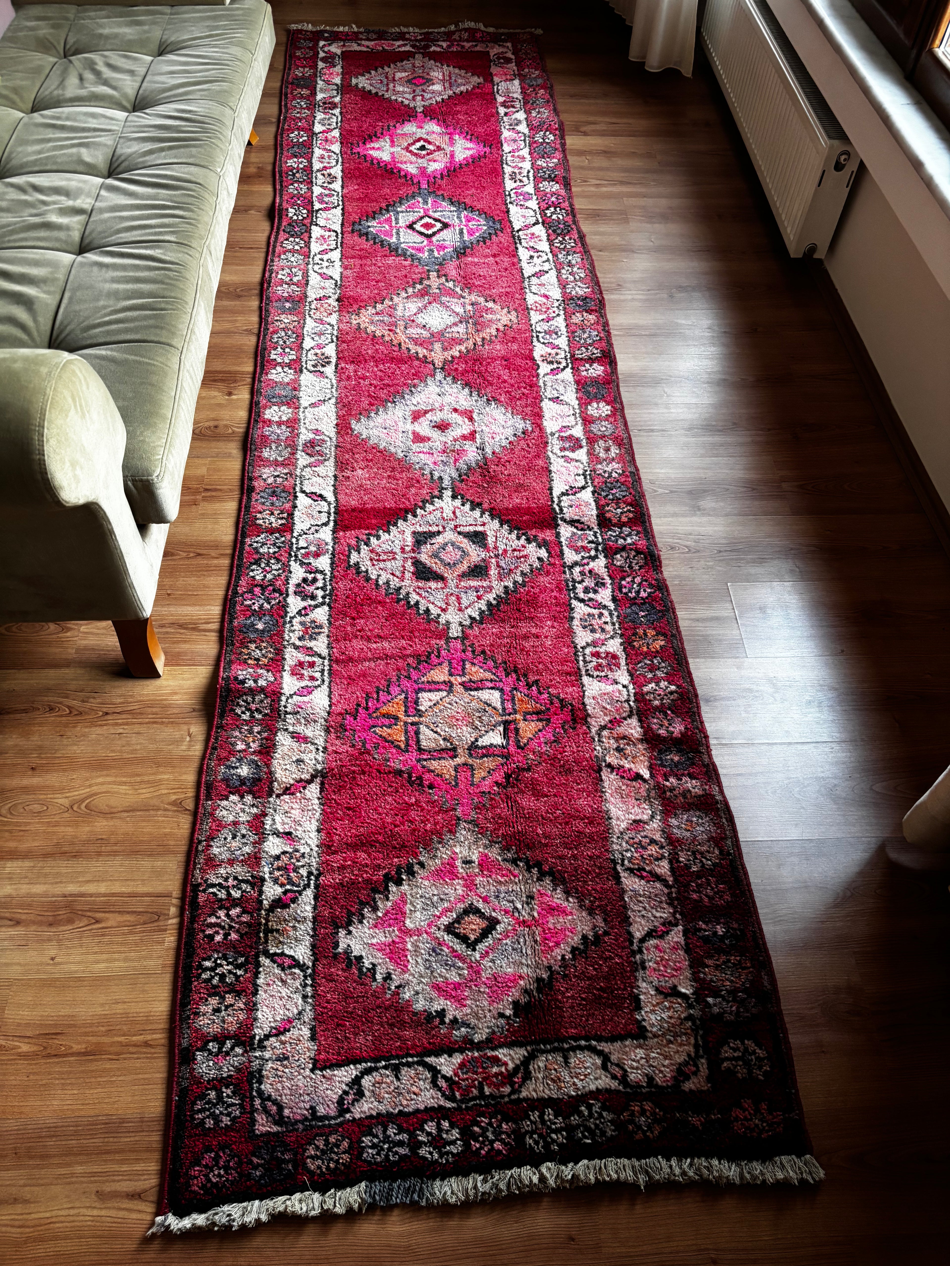 Turkish Vintage Runner Rug – Red · 89 × 378 cm