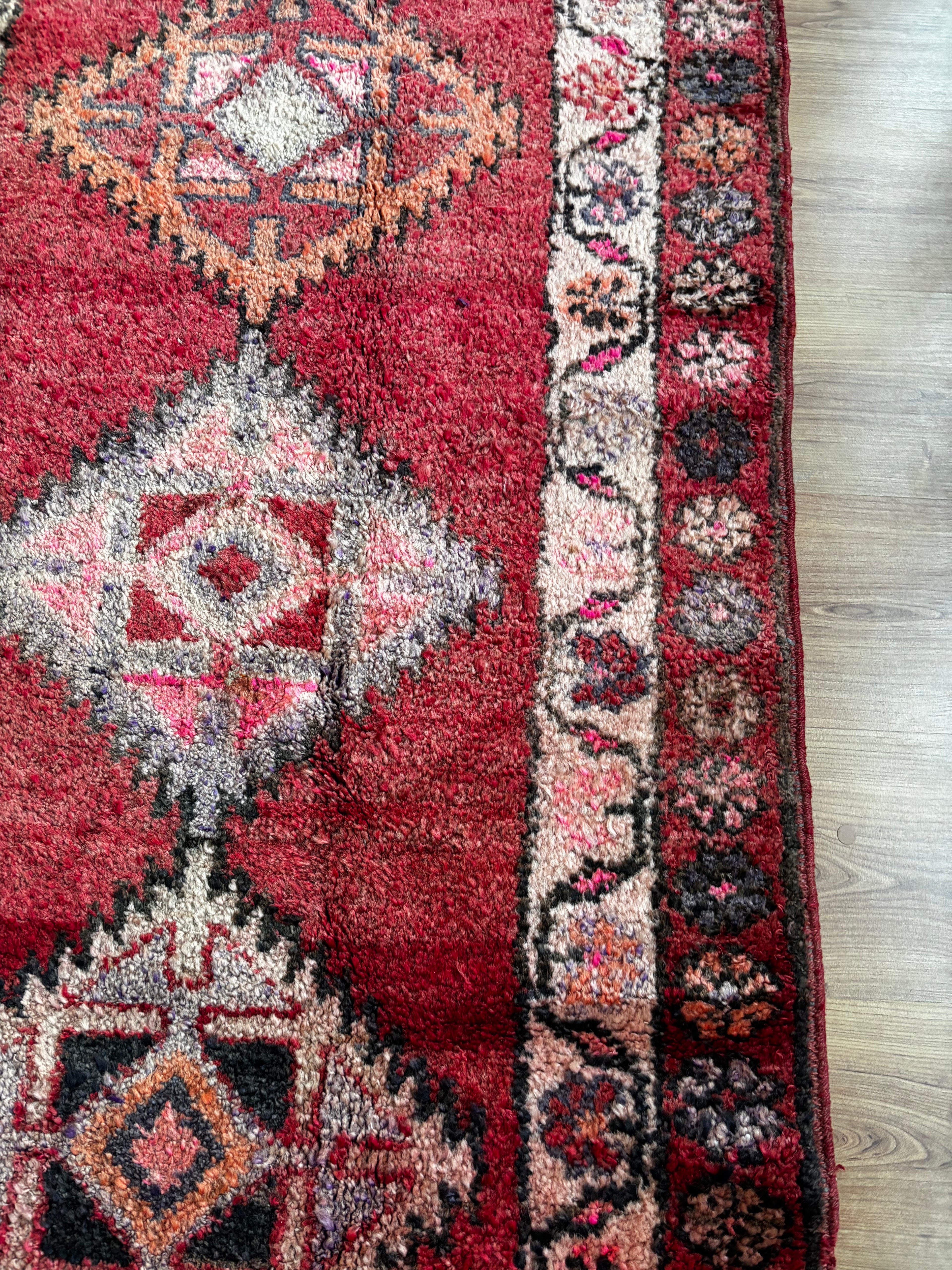 Turkish Vintage Runner Rug – Red · 89 × 378 cm