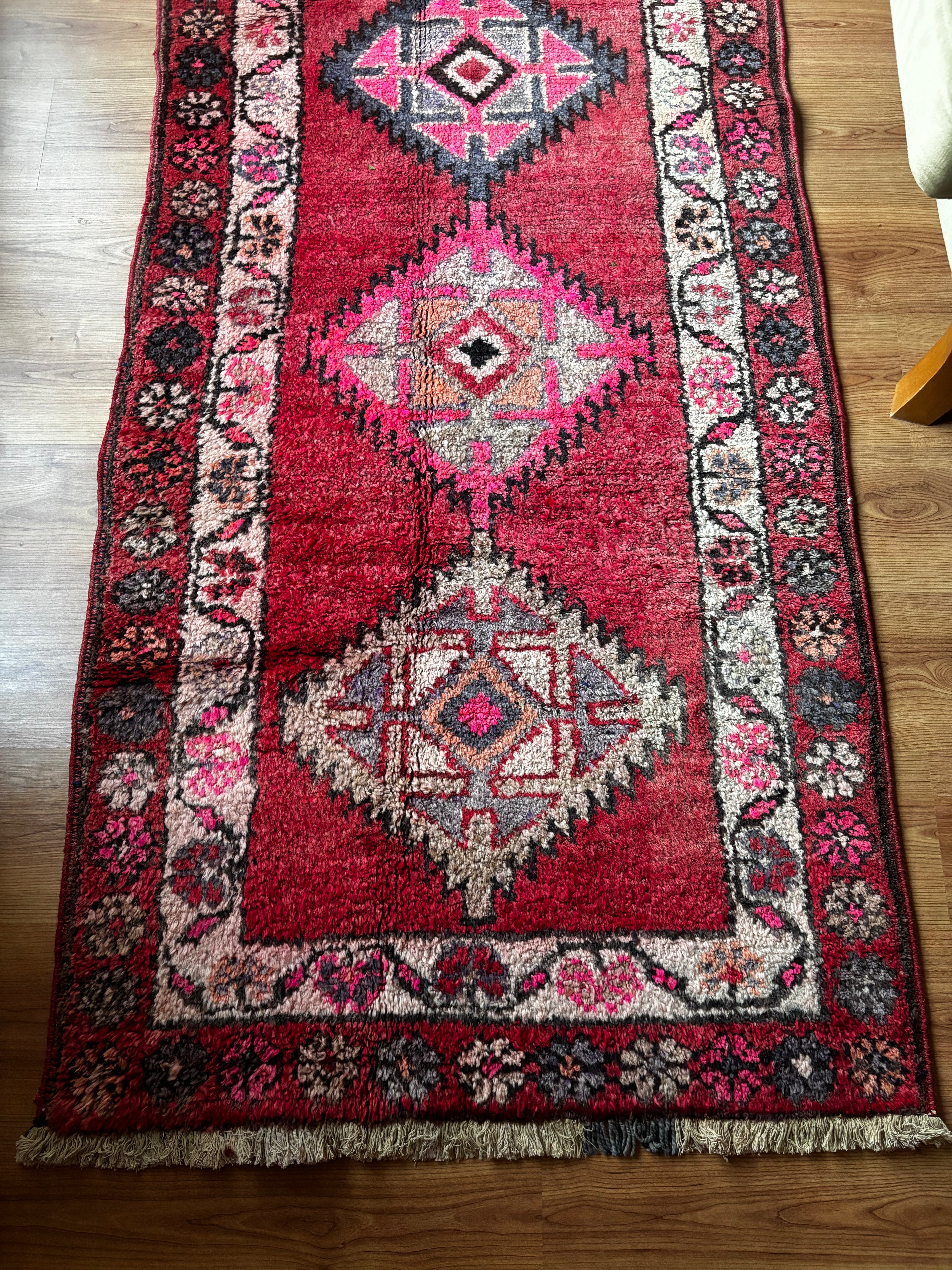 Turkish Vintage Runner Rug – Red · 89 × 378 cm